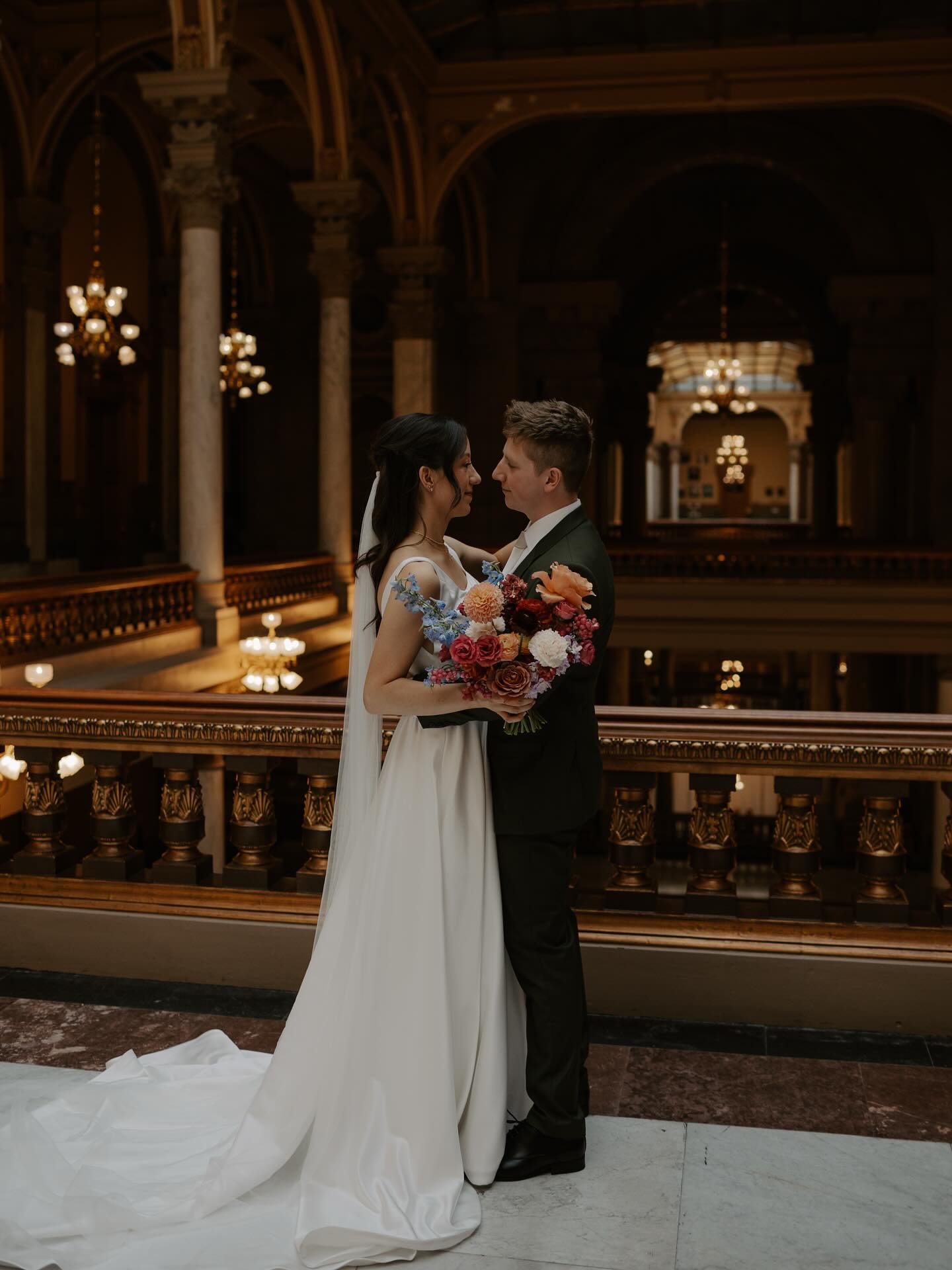 Absolutely STUNNING ✨
Jared and Hannah’s wedding day was nothing short of pure perfection! So sweet. So intimate. So intentional. What an honor to capture this beautiful couple on their beautiful day!