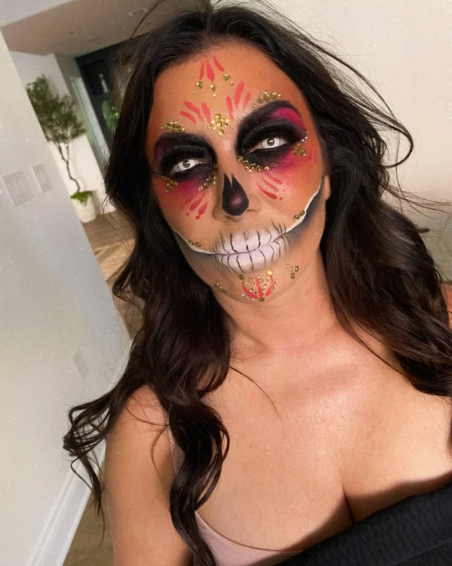 This spooktacular makeup look was done by our artist, Janet. 🎃💀
•
Make Halloween a night to remember with the perfect makeup. Janet is ready to make your transformation complete. Schedule your appointment at www.leivagency.com/contact.
#lasvegasmakeupartist #lasvegasmakeupartists #lasvegasmakeupandhair #bridalhairstyle #bridalhairstylist #bridalhairstyles #glam #glammakeup #weddingmakeup #weddingmakeupartist #weddingmakeupideas #mua #lasvegasmua #lasvegashair #lasvegashairstylist #lasvegashairandmakeup #lasvegashairandmakeupartist #HalloweenMakeup #SpookySeason #Halloween2025 #SpecialEffectsMakeup #HauntedGlam