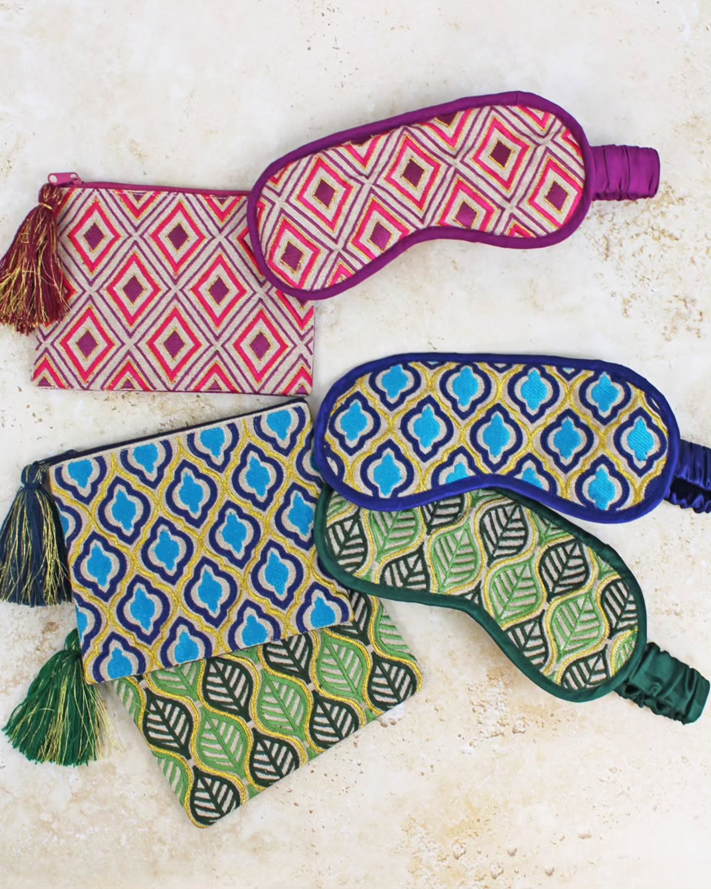 It's never too early to start thinking about Christmas shopping!🎄
From beautifully embroidered masks and pouches (perfect for the traveller in your life 🌍✈️) to hand-loomed scarves, quilted tote bags, and quirky homewares, we’ve got a huge range of gorgeous giftables to choose from!
Start ticking off those gift lists early & save 10% with the code HELLO10 🎉
#ukgiftideas
#ethicalgifts #christmasgiftideas #quirkychristmasgifts #handmadechristmasgifts #supportlocalbusiness #unusualgifts #christmasgiftguide2025 #xmasgiftsideas #xmasideas #boldjewellery #boldprints #colourfulstyle #colourfuljewellery #shoplocalnewark #shoplocallincoln #presentideasforher #presentideas🎁