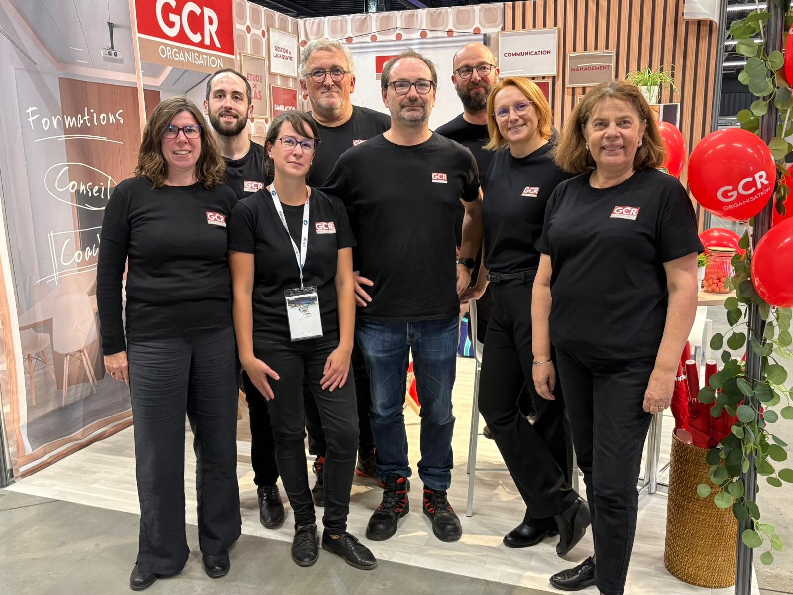 Une deuxième journée intense et inspirante au Congrès National des Sapeurs-Pompiers 2025 ! 🔥
Quelle belle énergie ! Notre équipe a vécu une journée rythmée par les échanges, les démonstrations et de très belles rencontres avec des visiteurs et des professionnels engagés venus de toute la France.
Ensemble, nous partageons la même passion : innover, soutenir et accompagner ceux qui œuvrent chaque jour pour la sécurité de tous.
L’ambiance sur le stand D24 – Hall C reste au rendez-vous : sourires, échanges techniques, découvertes et un réel engagement collectif.
📍 Vous êtes sur place ? Rendez-nous visite !
📲 Pour les autres, restez connectés : encore de beaux moments à venir demain pour clôturer ce Congrès exceptionnel.
Envie d’en savoir plus ? Découvrez toutes les infos sur notre site 👉https://www.gcrorganisation.com/sapeur-pompier
#CNSPF2025 #SapeursPompiers #CongrèsPompiers #SécuritéCivile #InnovationSecours #StandD24 #HallC #congrèspompiers2025 #LeMans2025 #SDIS #FNSPF #formation #innovation #gestiondecrise #PréventionIncendie #gcrorganisation #Jour2