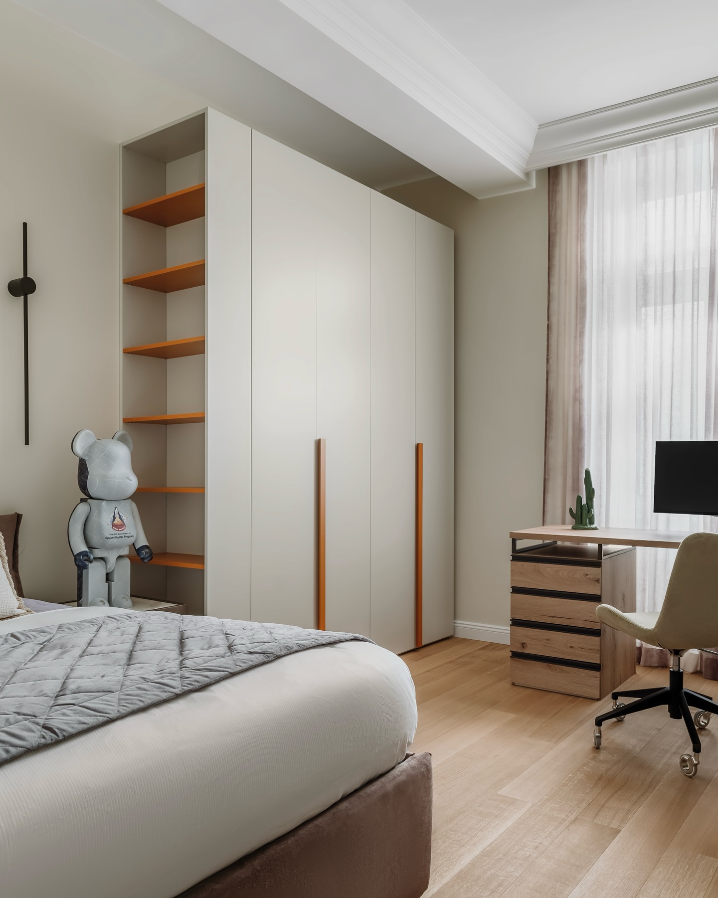 Designing a teenager’s bedroom is like designing for two people at once — the child they’re slowly leaving behind, and the young adult they’re becoming. It’s a space that has to hold both comfort and transformation.
✨ Tip: Keep the foundation timeless (neutral walls, smart
storage, layered lighting) and let your teen own the
personality through art, bedding and accents. That way,
the room grows with them instead of against them.
A teenager’s room should hold space for study, rest and
self-expression — because it’s not just a bedroom, it’s
where identity takes shape.
www.sfdesigninteriors.com
📩office@sfdesign.at
📍Bösendorferstrasse 4, Vienna