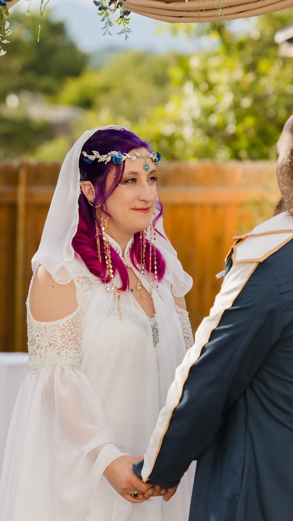 ASHLEY + KYLE
Wedding Preview Film
Colorado Springs provided gorgeous weather and dramatic skies to celebrate Ashley and Kyle’s wedding day. Their deep bond and loving community made this day more fantastical than all their fandoms.
Honored to have captured their “critical success” 🙌 (and if you’re wondering, yes, I learned a lot of new words at this wedding 😅) #nerdintraining
.
.
.
#coloradosprings #coloradospringsphotographer #coloradospringswedding #coloradospringsweddingphotographer #coloradowedding #coloradoweddingvideo #coloradoweddingvideographer #cosprings #cospringswedding #fantasywedding #oregonweddingvideographer