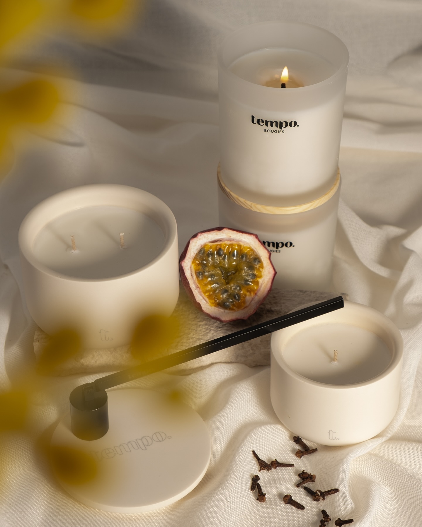 Le temps ralentit.
Une lumière douce, un parfum qui réchauffe l’air — l’automne s’installe doucement. 🍂
#tempobougies #cocooningmood #bougies #autumn