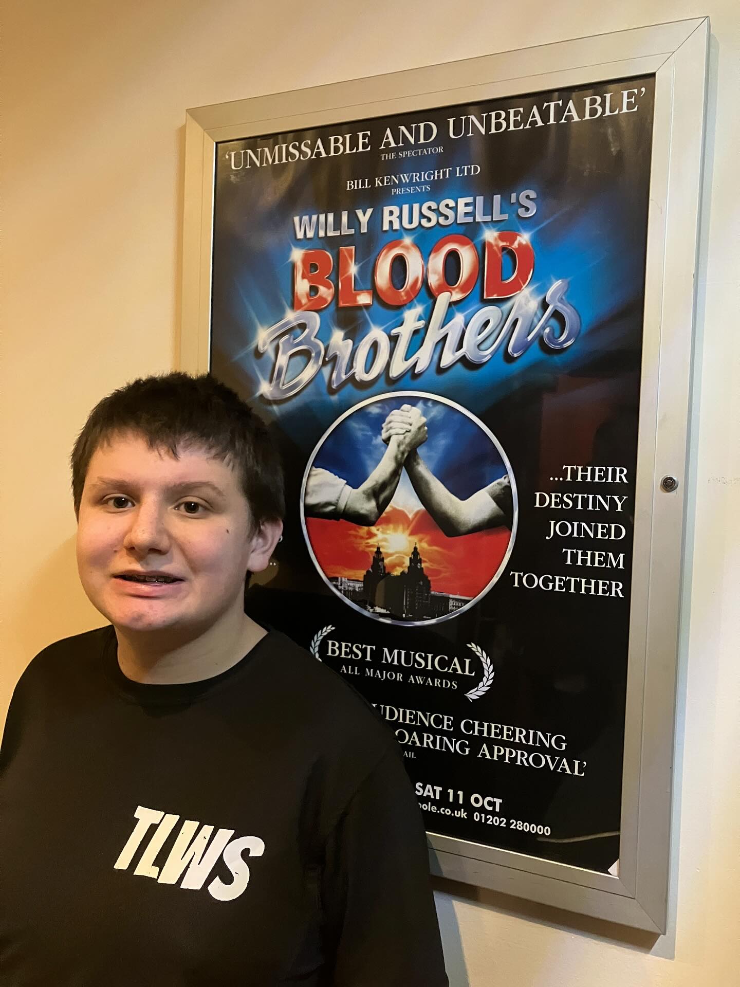 Our Year 11 students and our Year 10 GCSE English Literature students had a fantastic time seeing Blood Brothers this afternoon at Poole Lighthouse Theatre. A great cultural experience!