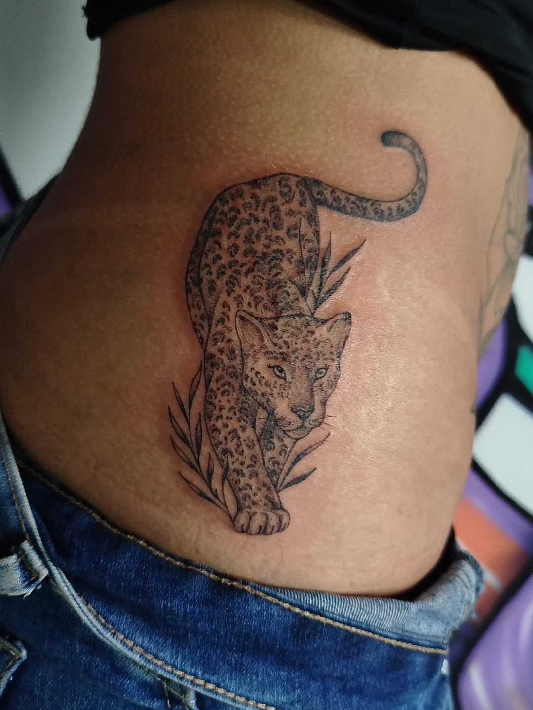 Delicadeza e força em uma só tattoo 🐆
Trabalho realizado na @inked.house pelas mãos da tatuadora @anaink.art
#tattooonça #tattoodelicadas #tatuagensdelicadas #tatuagensfemininas