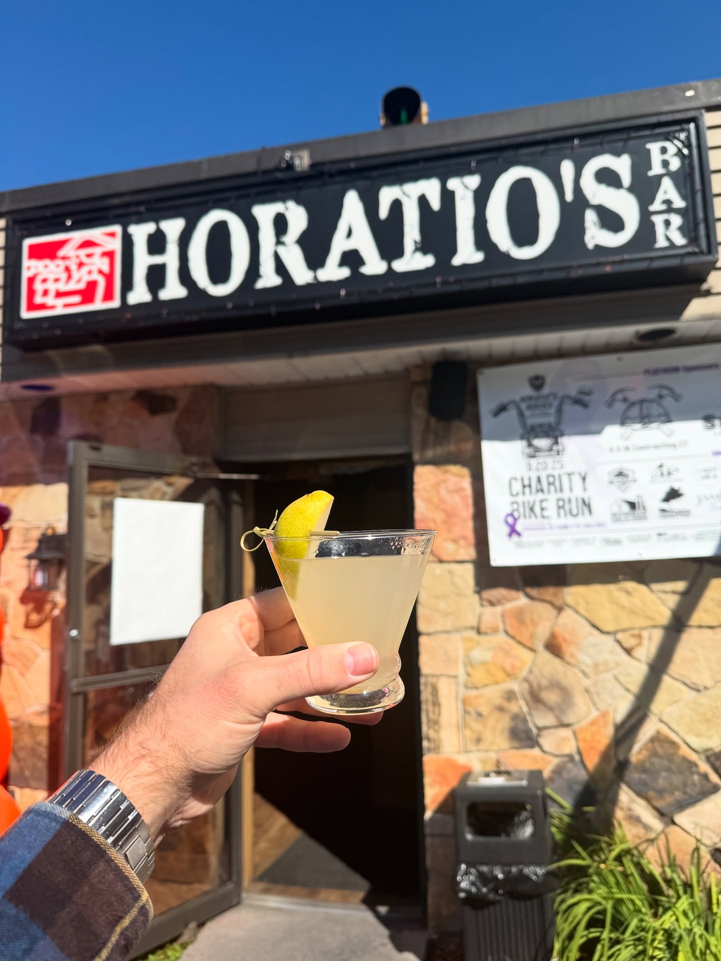 Happy Friday! Introducing our Spiced Pearsicle Martini! 👩🔬💁🏻♀️: @misslaurieannekateri