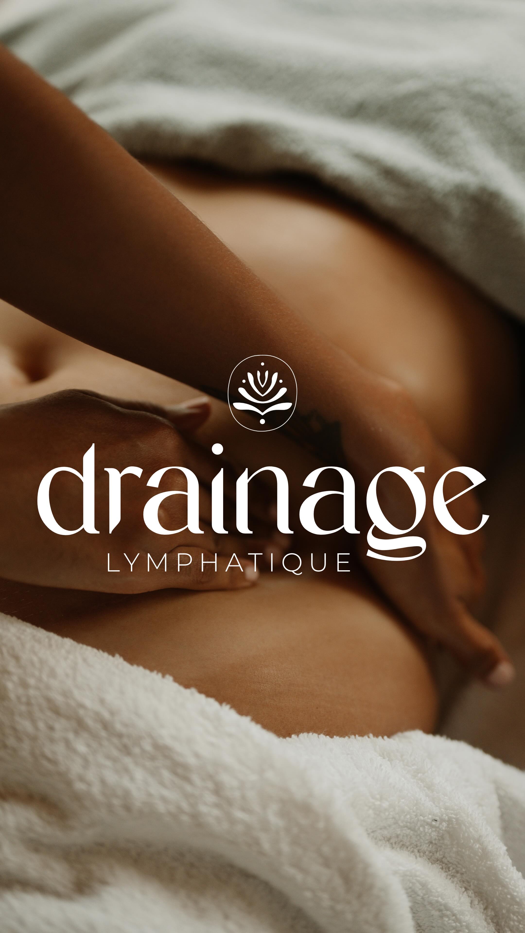 Drainage lymphatique brésilien ✨ ici, on ne court pas après les effets “waouh” ou les photos avant/après : on s’intéresse à ce que vous ressentez après chaque séance 🫶🏽
Oui, cette méthode brésilienne offre des effets visibles…Mais les avant/après impressionnants ne disent rien de l’évolution dans le temps : sans hydratation, sport, engagement et un minimum d’amour pour votre corps, les résultats ne s’ancrent pas.
Le drainage lymphatique est particulièrement bénéfique pour les jambes lourdes, la rétention d’eau, les gonflements, les ballonnements, et peut même être adapté aux femmes enceintes.
Si, après la séance, vous vous sentez plus légère, moins gonflée et détendue… c’est déjà un vrai pas vers un mieux-être durable !
Une cure de drainage, c’est un travail d’équipe entre vous, votre corps et moi, avec des conseils personnalisés pour soutenir les bienfaits.
Avec le naturel, pas de miracle… juste de la patience, de la volonté et beaucoup d’amour pour soi 💪🏾💕
•
🎥 : @aktyna.mq
__________
#drainagelymphatique #bienetremartinique #santénaturelle #naturopathie #jambeslourdes #ballonements #femmesenceintes #naturopathemartinique
