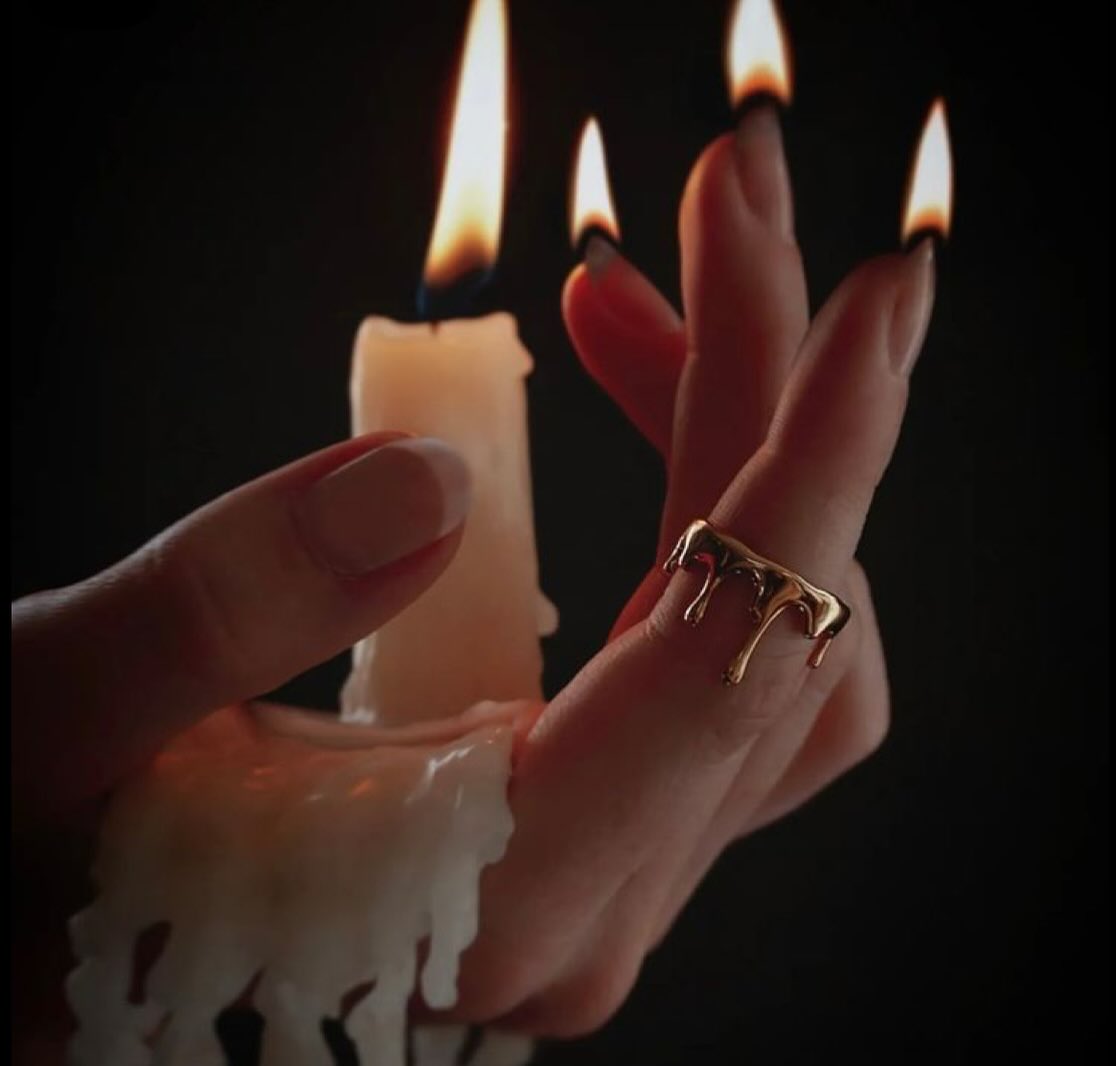 Buffalo Wombyn, Happy Full Moon in Aries!
What’s moving for you?
After an intense eclipse period, we needed to take a pause this full moon to nourish and go within.
We have plans to announce a gathering for the coming moon, to revitalize and connect. But in the meantime-tending to our own inner spaces & a little astrology to share!
This Super Moon, we are lit up by Aries the initiator, and balanced by Libra the harmonizer.
What is your relationship to your inner fire?
To your rage?
To your own pleasure and pain?
It’s the peak of the cycle, and we are being asked to gather the lessons and release what we are ready to let go of
an ending and new beginning
frustration is our internal guidance system telling us where things are not in deepest truest alignment
to injustice
our anger is our spirit speaking to us
listen
what is it saying?
when triggered, what wounds is the anger protecting?
A portal to drop the people pleasing tendencies and desire to fit in,
to find deep devotion to our own intuition and emotional nature,
to vow to protect the Earth and ourselves
an initiation to embrace intimate self love, radical self acceptance, to move bravely towards meeting our needs, desires, goals
to lean into safe spaces, where we can lay our guard and weapons down. To rest, connect, heal. Libra whisper’s sustainability and justice.
What fuels you? What lights you up? Use it to feed your inner fire, as we prepare for the journey into winter
The 2nd harvest moon was celebrated for the additional light it gave in the growing dark half of the year. Communities used this light to be together outside, around fires, preserving & enjoying foods of the season. It’s a time to count our blessings and to begin to learn from what did not work/blossom/bloom. The pruning begins. We release what does not serve to prepare for growth in the seasons ahead.
It is not a time of starting new projects but instead feeling a fresh burst of energy to complete our projects before the seasons ends and snow comes.
If we tend the fire within it may grow brighter each day and keep us warm even on the darkest of nights.
Many blessings, Buffalo Wombyn ❤️🔥