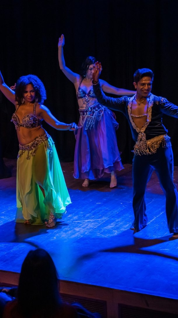 Lebanese Classical group performance by Cida Arcanjo, Sam, Mara Aide, Maeve, Samia, Renata and Aditi, on the stage of the Sean O'Casey Theatre. Yalla’s Magic Hafla, 5th October 2025. Choreography by Cida Arcanjo.
🔥💃🔥
#bellydance #lovebellydance #bellydancequeens #dublinbellydance #yallabellydance