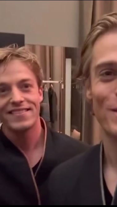 Die holländische Klaviersensation @lucas_arthurjussen zurück beim @meisterzyklus am Dienstag 14. Oktober 2025 im @casino_bern
Vorverkauf
🎫meisterzyklus.ch, ticketmaster.ch
📧billettkasse@meisterzyklus.ch
📞+41 31 994 49 22 (Di - Fr 8 -12 Uhr)
📍@buchhandlung_zum_zytglogge