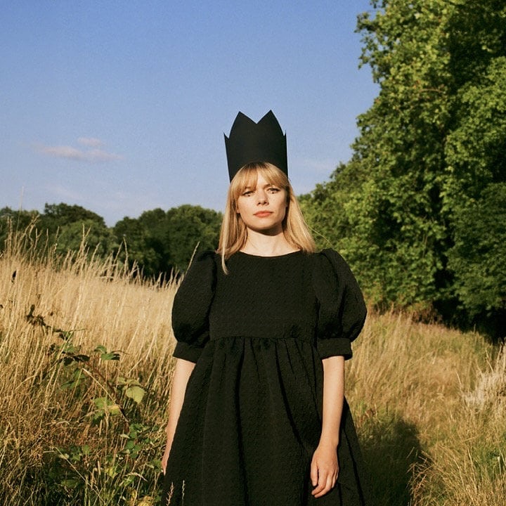 ⚡ TONIGHT AT TFR ⚡
Chloe Foy (@chloefoymusic)
+ Llsn (@llsn____)
Final tickets online, limited amount on the door.
Chloe Foy introduced herself to the world with her 2021 debut, Where Shall We Begin. A rich and meticulously put together debut, the album received rave reviews from the likes of The Sunday Times, Clash and The Line of Best Fit. Tracks from the album regularly featured on BBC 6 Music, with support coming from Guy Garvey and Radcliffe & Maconie. With the album charting in the UK Folk Chart Top 40, Chloe truly cemented herself as an artist that flies the flag for the independent singer-songwriter with skill and finesse.
“9/10 - 10 years in the making, it’s certainly been worth the wait.”
Gigwise
“9/10 - A charming body of work, Where Shall We Begin is a must listen”
The Line of Best Fit
“8/10 - It’s rare that an album is ten years in the making, and honing that much emotion and experience into roughly 41 minutes is a monumental task. Chloe Foy accomplished it.”
CLASH Magazine
“7/10 - A collection of great intimacy and tenderness”
Uncut
FOLKLOREx