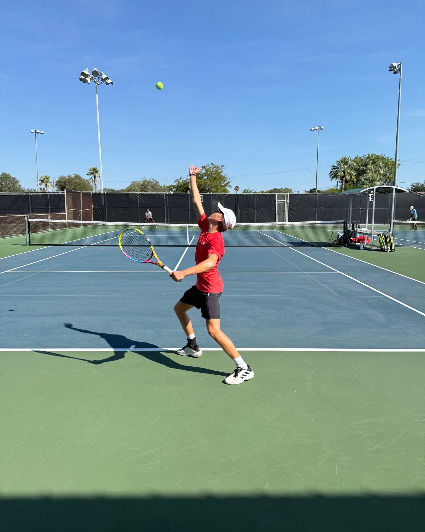 WSC’s Tier 1 Coach Filipp traveled with Daniel Malacek to the ITF J200 Corpus Christi Tournament. Here are some behind-the-scenes shots.
#woodinvillesportsclub #tier1tennis #wsctennis #itfjuniors #J200CorpusChristi #tennistravel #coachandplayer #tournamentlife