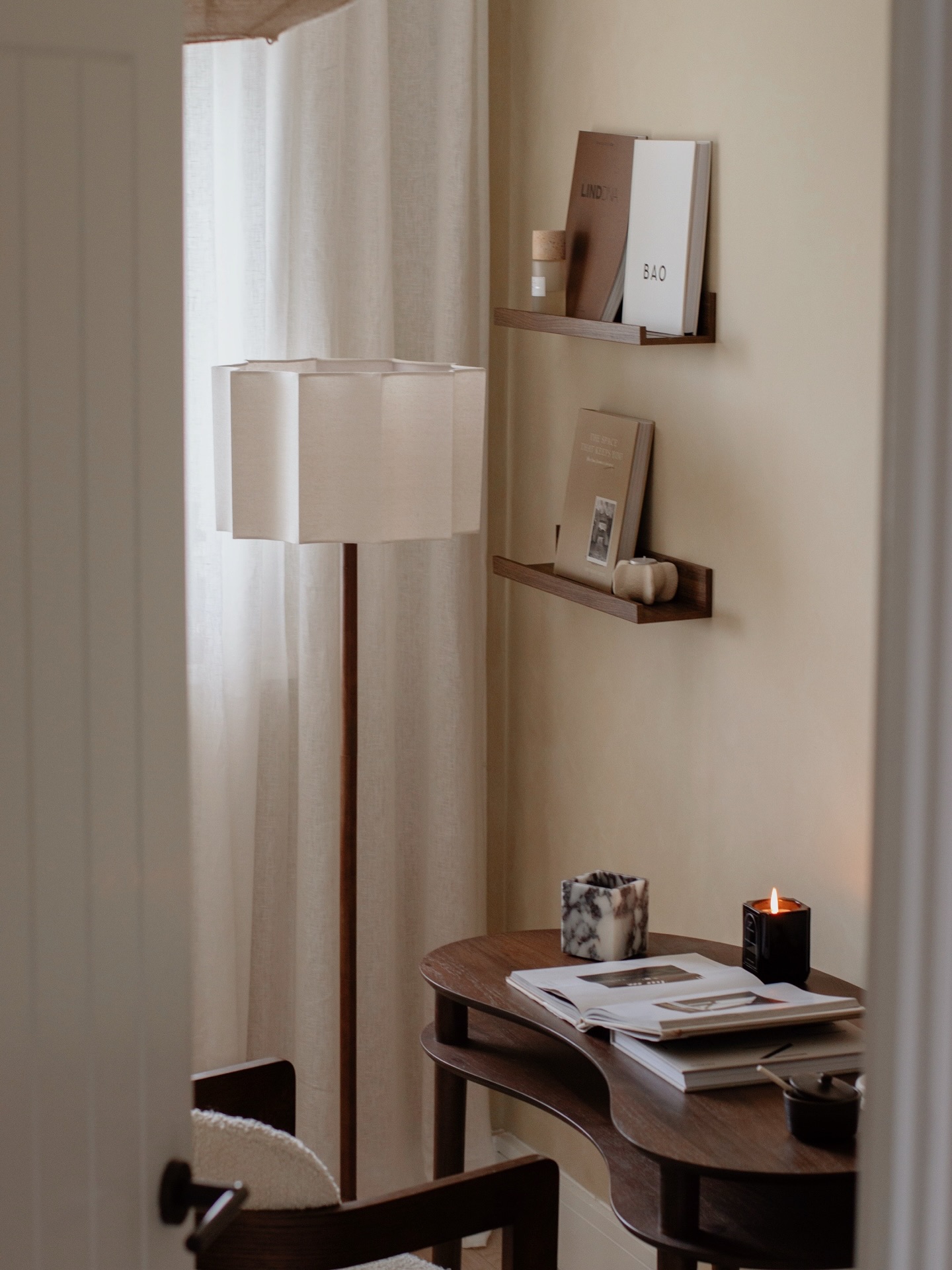 A moment for ESME ๐คโจ
This gorgeous floor lamp by @williamwood
Our office is giving all the cosy Sunday vibes, BUT first, Iโve got to do my abseil for @uhbcharity ๐
๐ Check my stories as thereโs still time to donate, thank you๐ซถ๐ผ๐ซถ๐ผ
In short, I work in Oncology and as a team weโre aiming to raise funds for rehab equipment for our patients. This will include, equipment that can support their function and mental well-being. Unfortunately, we all know someone who has been diagnosed with cancer and this is actually very close to our home right now, but I canโt tell you how important the big and even little things we can offer can change that personโs experience on admission. Seeing someone improve their function through rehab is the most rewarding feeling and to have access to better equipment and treatments to improve their care would mean the world ๐ค
Thank you again for all who have donated and supported xx
Have a relaxing Sunday!!
Love,
Nicola & Vicki xx
Previous PR/Ad @williamwood
#williamwood
#williamwoodmirrors | Japandi | Warm Minimalism | Scandi | Office Decor | Home Design | Reading Nook | Boucle Chair |