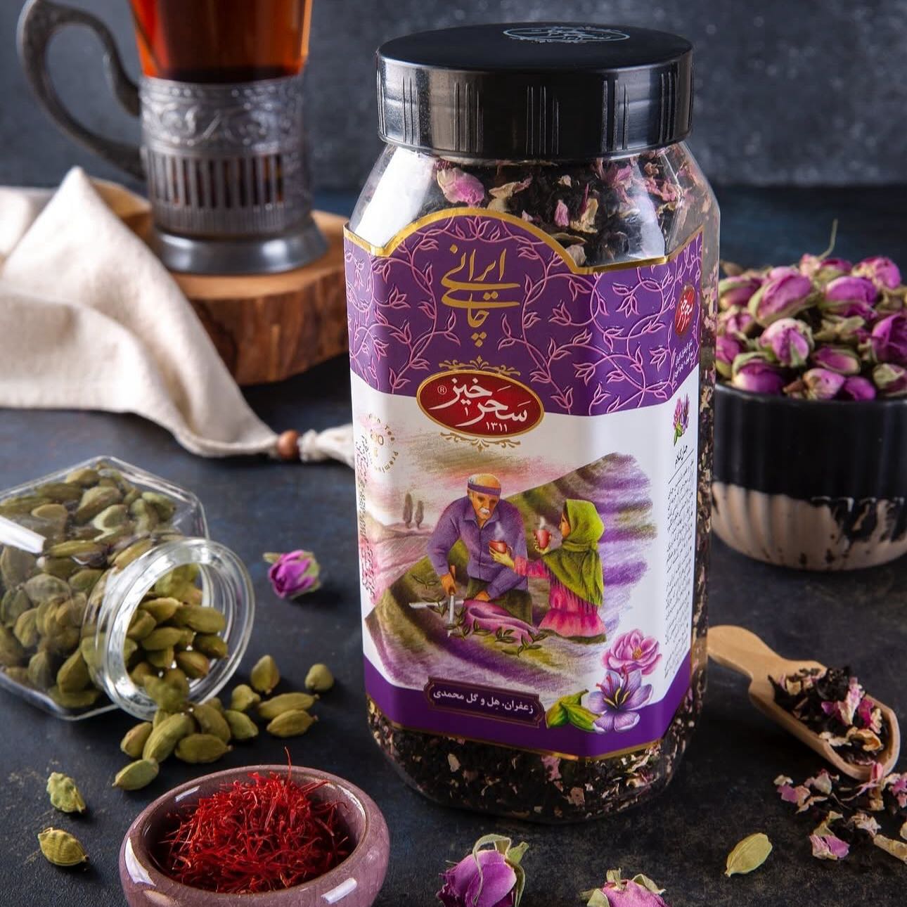 ☕ Iranische Teemischung – Wärme & Duft aus dem Orient ☕
Aromatischer Schwarztee verfeinert mit Safran, Kardamom und Rosenblüten – für entspannende Momente und wohltuende Wärme 🌸
Ganz ohne künstliche Zusätze 🌿
Perfekt für neblige Herbsttage und gemütliche Stunden zu Hause 🍂
👉 Jetzt im Online-Shop erhältlich
Bild-Quelle: Saharkiz ⠀
#IranischerTee #SafranTee #TeeLiebe #safranschweiz #KardamomGenuss #Rosenblütentee #Teezeit #Herbstgenuss #Feinkost #OrientalTea #SafranShop