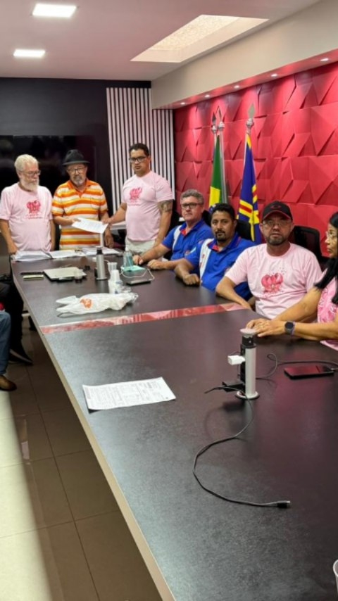 ✊ ELEIÇÕES SINDICAIS – CHAPA 1 CUTISTA ✊
UNIÃO que gera RESULTADO.
🤝 Na última quinta-feira (9/10), foi um dia de decisões importantes e missão cumprida.
O futuro da nossa categoria se constrói com diálogo, respeito e muita garra.
Rumo às eleições com chapa única, a nossa Chapa 1 – “Quem luta por você, merece seu voto!
Parabéns a todos os envolvidos!
#UniãoFazAForça #Resultado #ParceriaDeSucesso #SindicatoAtuante #Trabalhadores #MatoGrossoDoSul #Liderança #Conquista