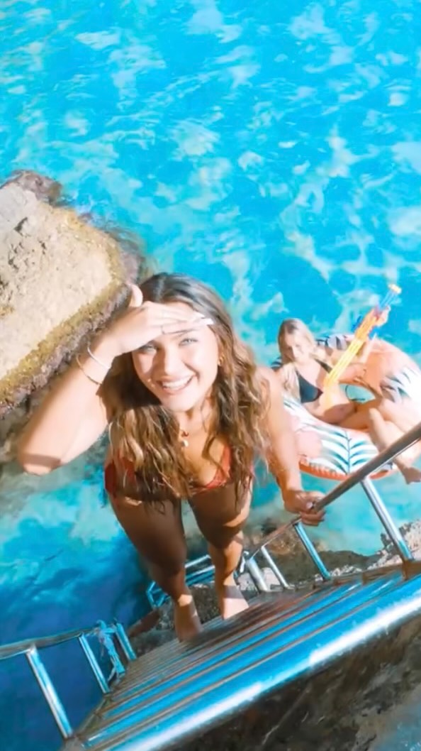 Der Megapark Reisevlog! Heute mit ein paar spannenden Fakten über Cala Major. Sonne, Strand und mallorquinisches Lebensgefühl pur! 🇪🇸☀️
____
#megapark #travel #vlog #ifeelmega