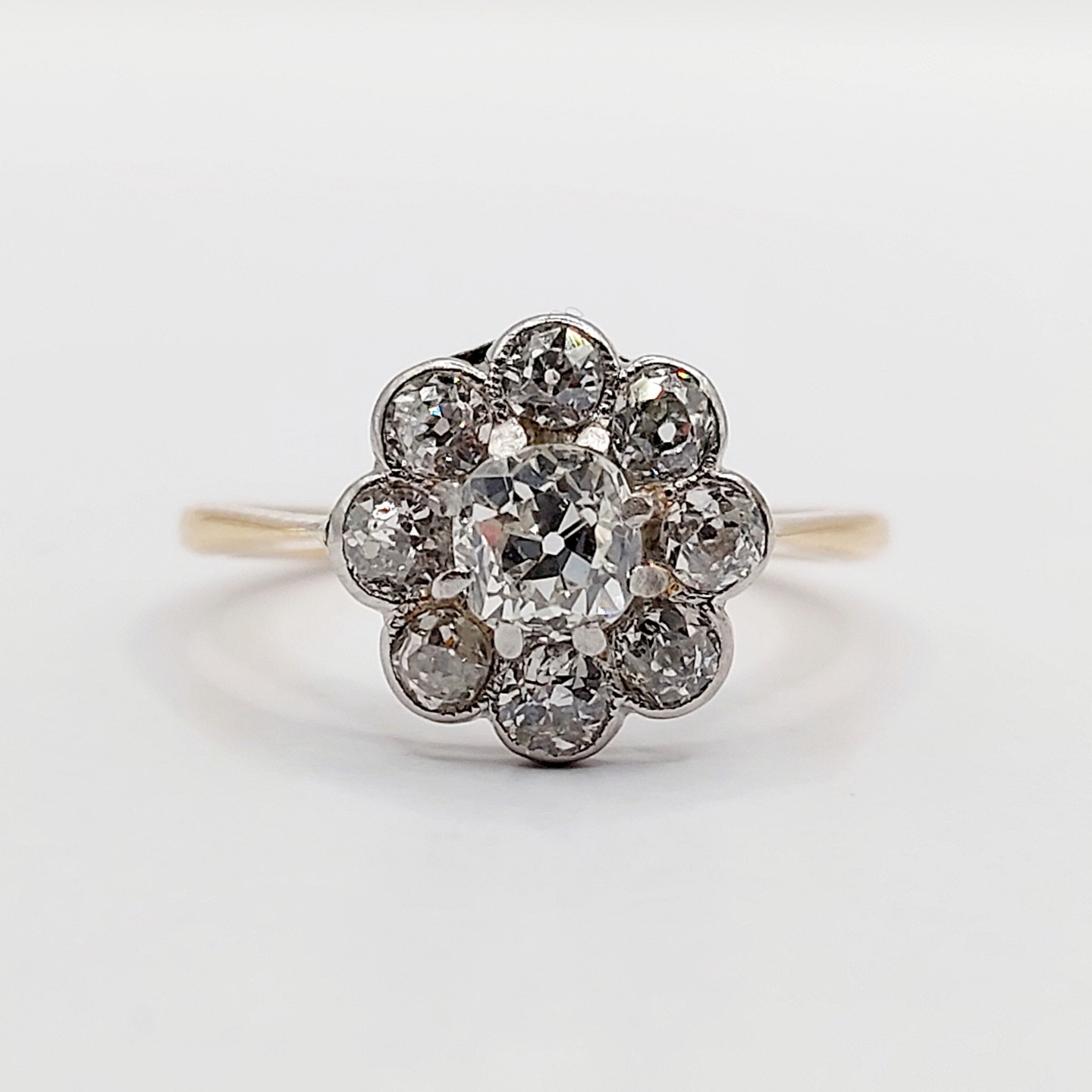 French Antique daisy ring 18k gold and platinium set with 1.00 carats of old mine cut diamonds (circa 1900)
PRICE : 1140€
Magnificent late 19th-century goldsmith's work
Size: 52.5 FR / 6.25 US
Weight: 2.40 g
Main diamond size: approximately 4.8 x 4.6 x 3 mm (estimated at 0.50 carats)
Secondary diamond size (x8): approximately 2.5/2.8 mm (estimated at 0.50 carats total)
The diamonds are in good overall condition; no visible inclusions on the main diamond
Head size: 11.3 mm
Micro-scratches from use, traces of old sizing, old dark patina
Owl and mascaron hallmarks (French hallmarks)
#frenchjewelry #diamond #diamondring #antiquering #victorian #victorianring #marquisering #augustusjewels #vintagering #daisyring #daimondhaloring #oldminecut #oldminecutdiamond