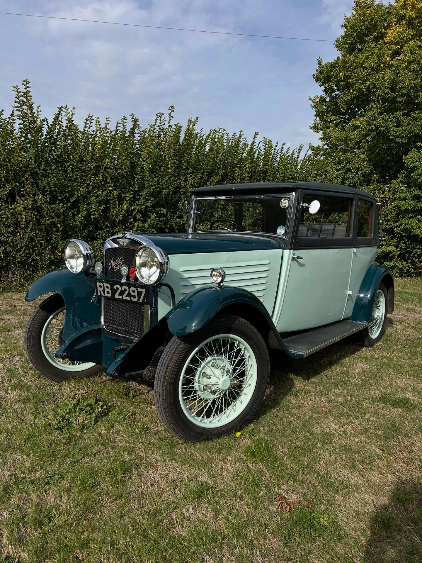 We had this lovely Austin Six in last week. This six-cylinder saloon is the picture of elegance and British engineering. A fantastic example of pre-war motoring
.
.
#austinsix #austinmotorcompany #classiccar #classiccars #classiccarsdaily #restoration #fabrication #paintwork #carsofinstagram #vintagecars