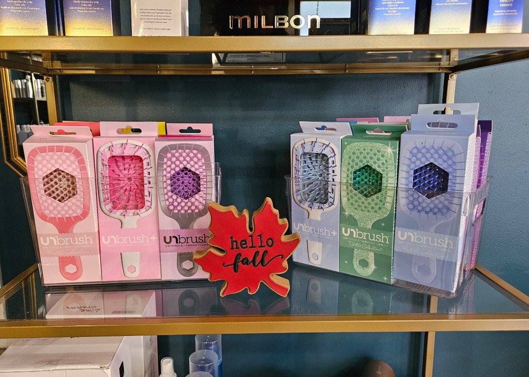 Grab the popular Unbrush for a great holiday gift!
#unbrush #headspa #springfieldmo #417land #417local #holidayseason