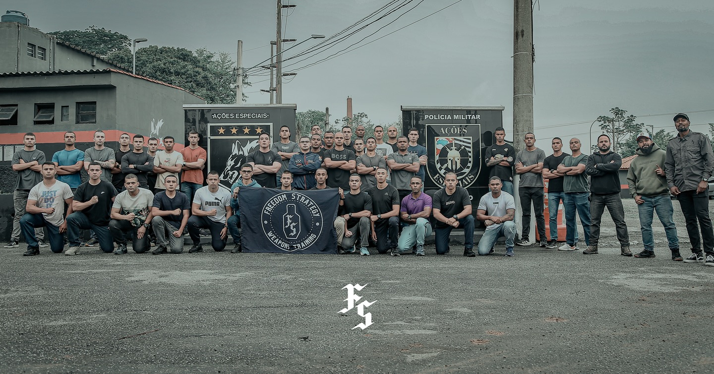 Instrução de porte velado para o 2ºCENS do @quartobaep_pmesp ⚡️
Obrigado por confiar nos nossos conhecimentos!
#freedomstrategy #fs #policia #4baep #stayhard