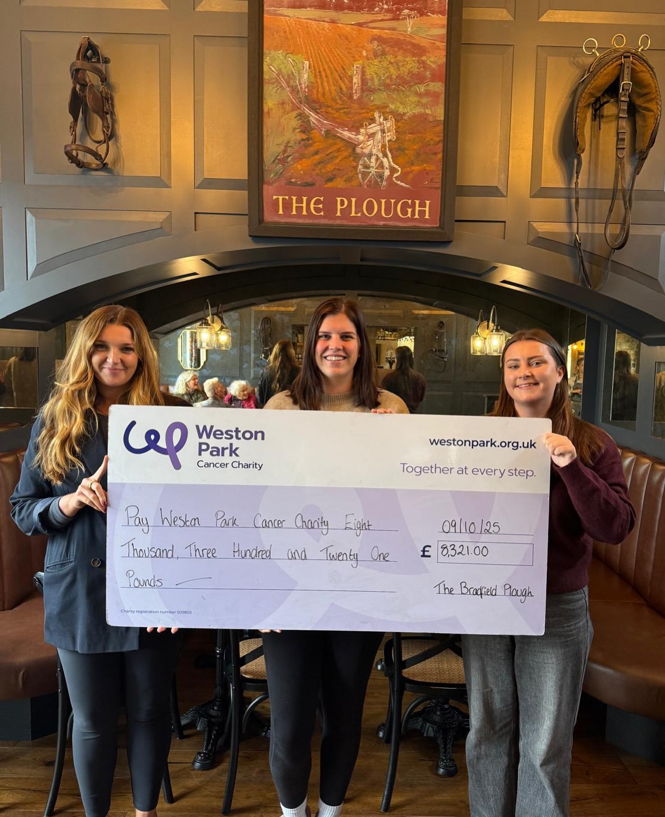 Thank you again to everyone who donated, bid and bought raffle tickets from our Harvest Auction! Today we handed your generosity over to Weston Park, a fantastic charity close to so many hearts💜💜💜
Going to be a tough one to beat next year but who doesn’t love a challenge!💪