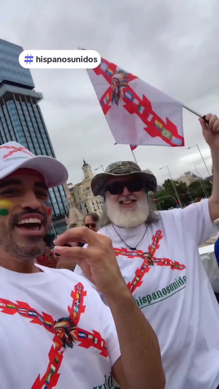 Conociendo a mis hermanos hispanos 😍 #hispanosunidos #hispanidad #hispanos #vivalahispanidad #somoshispanos #españa #madrepatria #hispanoamerica #culturahispana #
