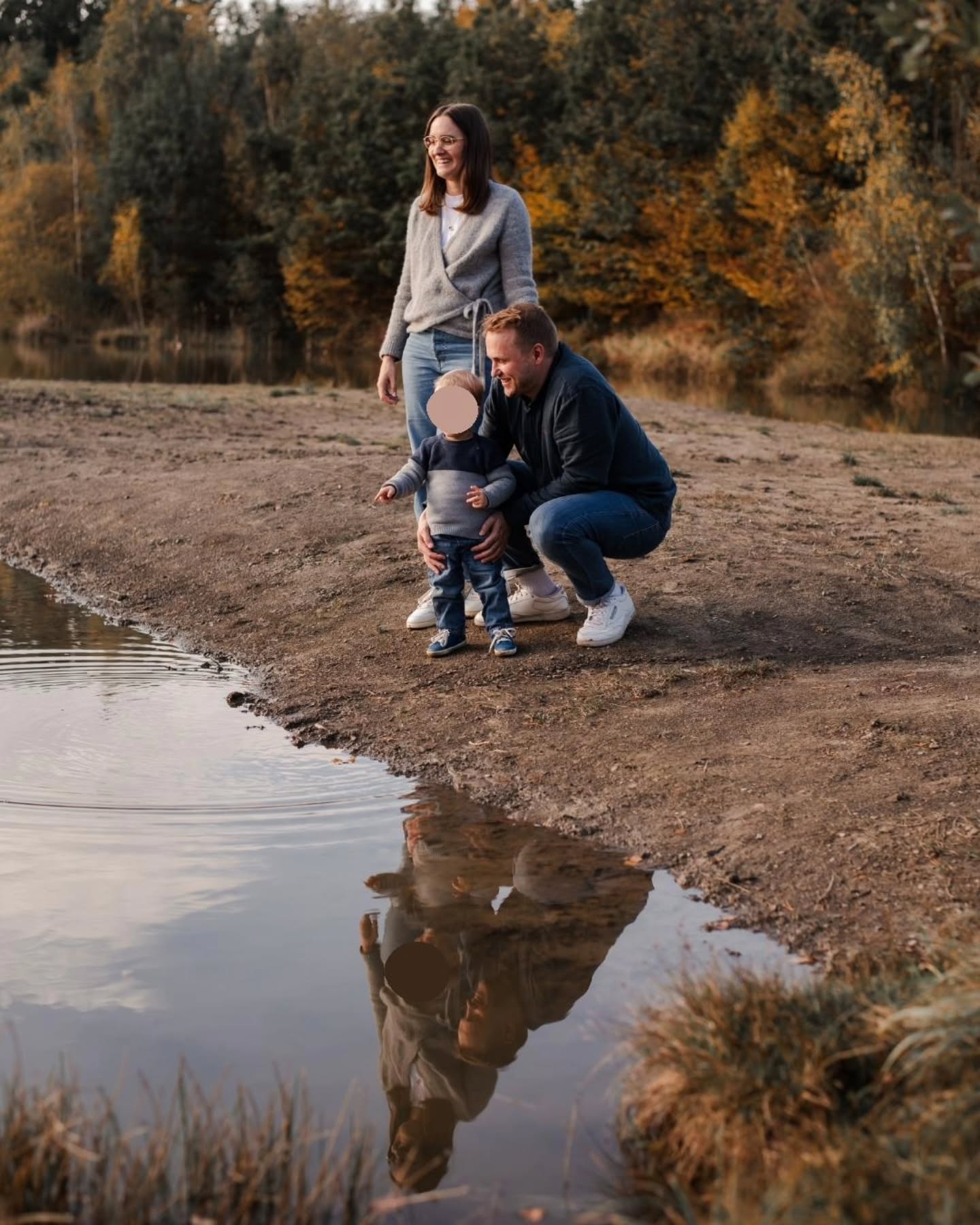 🍂🤍🍁
This cute family.
Part of my Hanover people.
We meet for a shoot every year.
Thank you!
My first carousel post 😉
#fallcolors #fall #fallphotos #herbstfotos #herbst #familienfotos #forografminden #fotografhannover #family #familysession