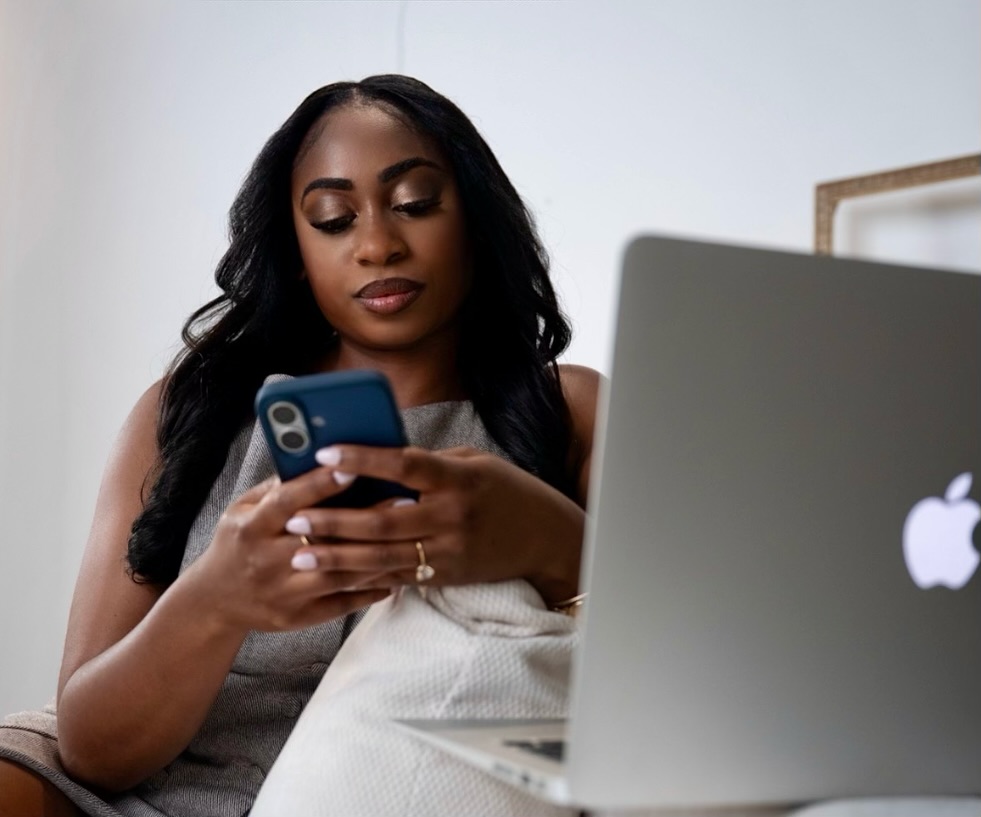 Just me, my laptop, and a dream in progress 💕Growing, learning, and creating something that feels so much bigger than me. Here’s to stepping into new seasons with courage and creativity. #NordeaMedia #StorytellingMeetsStrategy #digitalmarketingtips