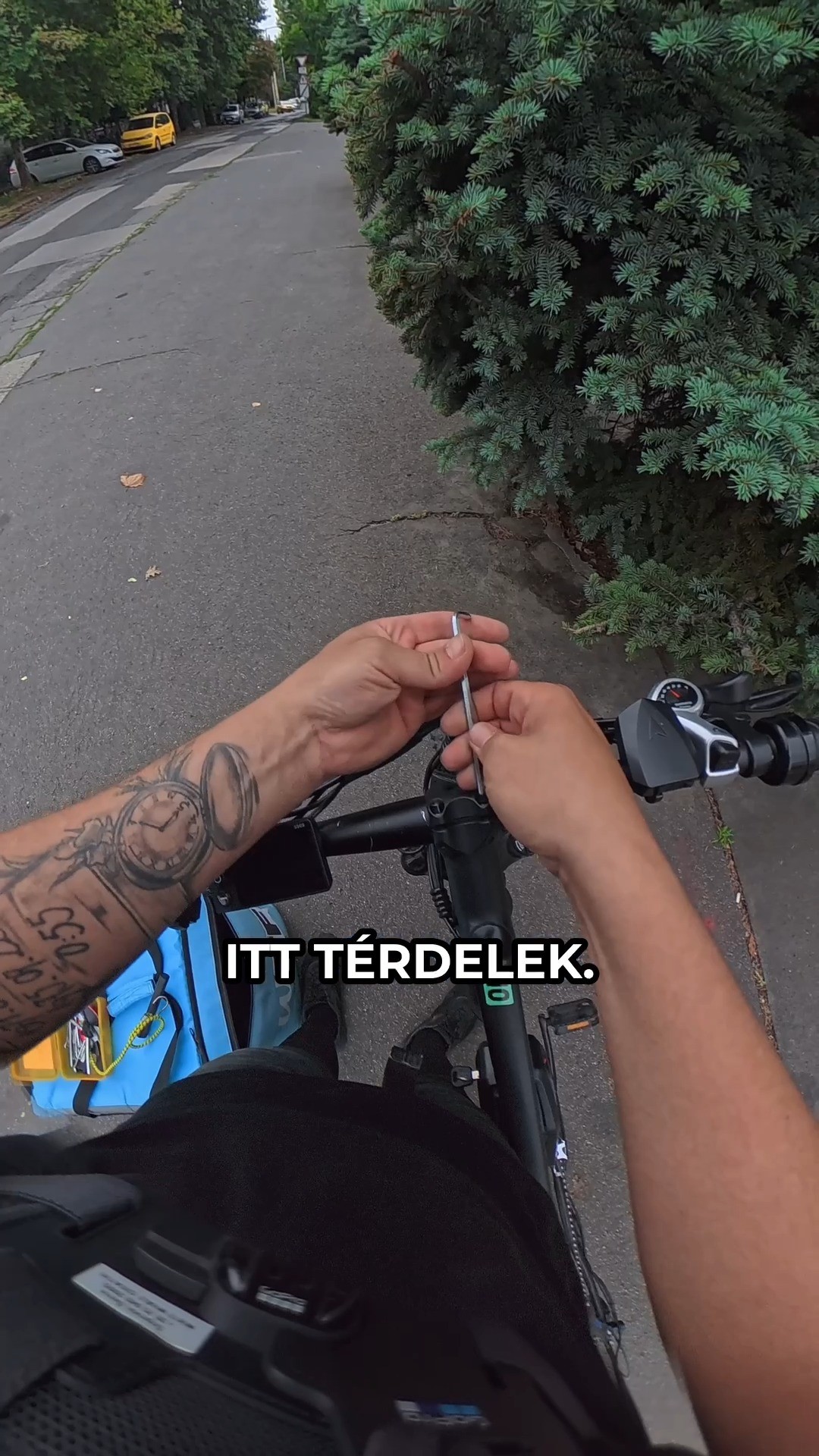 Te mit tanultál az apukádtól?
#wantopfutár #wtf #futár #futárszolgálat #munka #kiszállítás #munkalehetőség #gyorsfutár #szállítás #bicikli #delivery #biciklisfutár #deliveryguy #cyclinglife #deliveryheroes