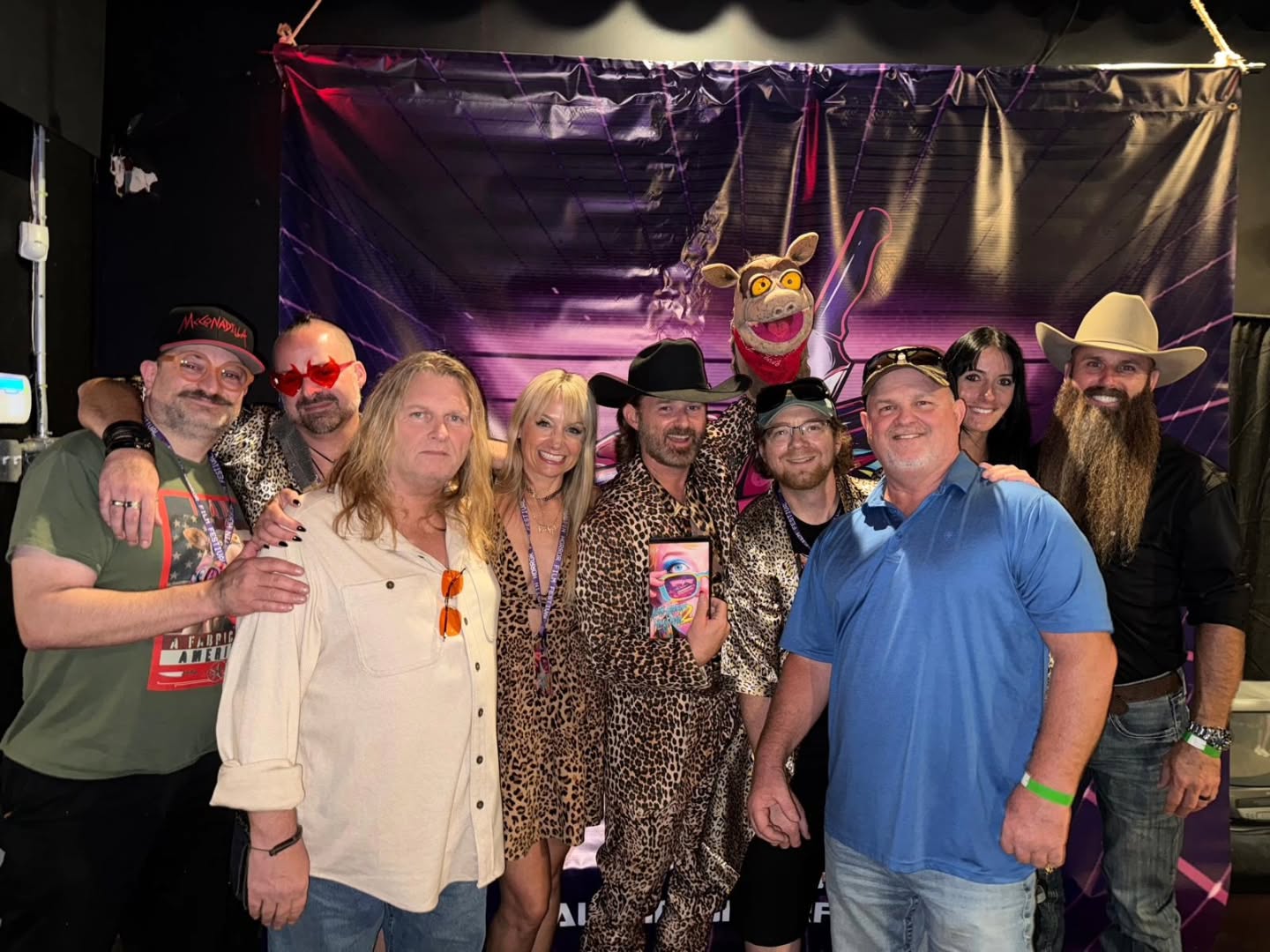 Make it 6, 6, 6 in a row! #mcconadillamovie has won its 6th best feature award in a row! Thank you @austinhorrorfilmfest for helping close out our festival run in the most amazing way. To the filmmakers, family and friends who showed up during our run, we love you! @mcconadilla is a labor of love from a group of friends, and their friends and their friends. It takes a village and this could not have been done without you. To the wonderful folks we met in #Atx, thank you! We're just warming up, y'all! Thanks fur coming along fer the ride!
#Mcconadillamovie 🔪🔥