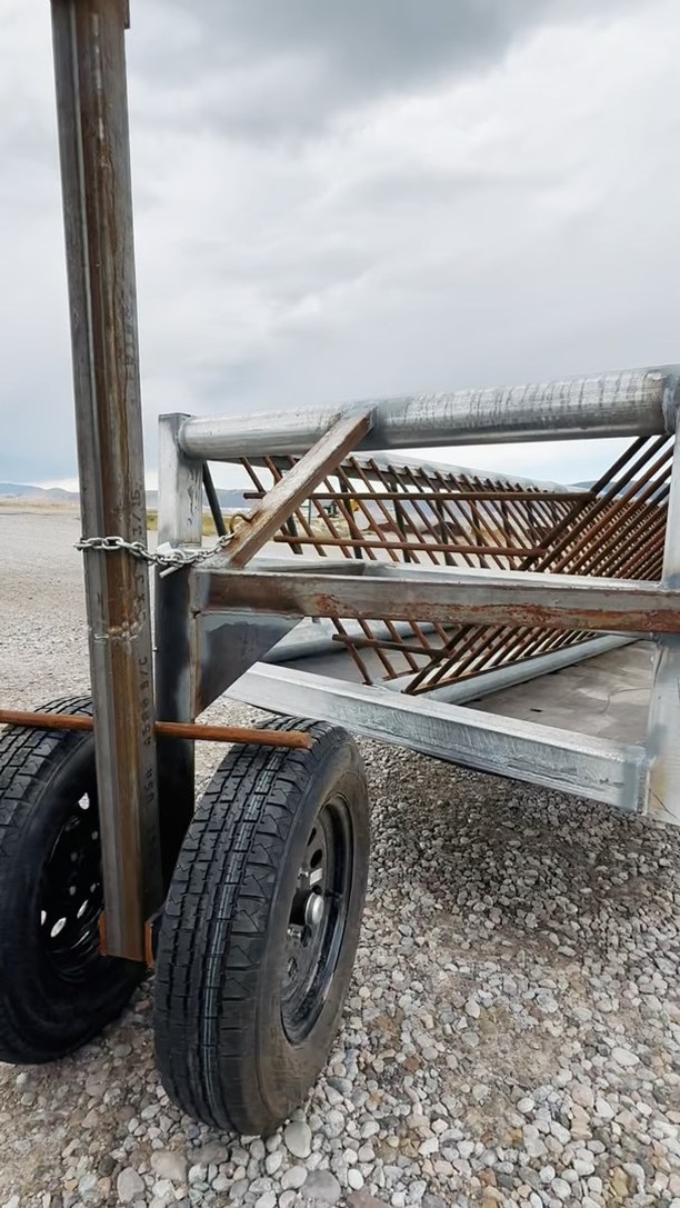 Feed smarter so you donโt have to work harder with this 20โ feeder wagon.
#PTIStockYard #feedsmarter #feedwagon #farm #ranch #cattle