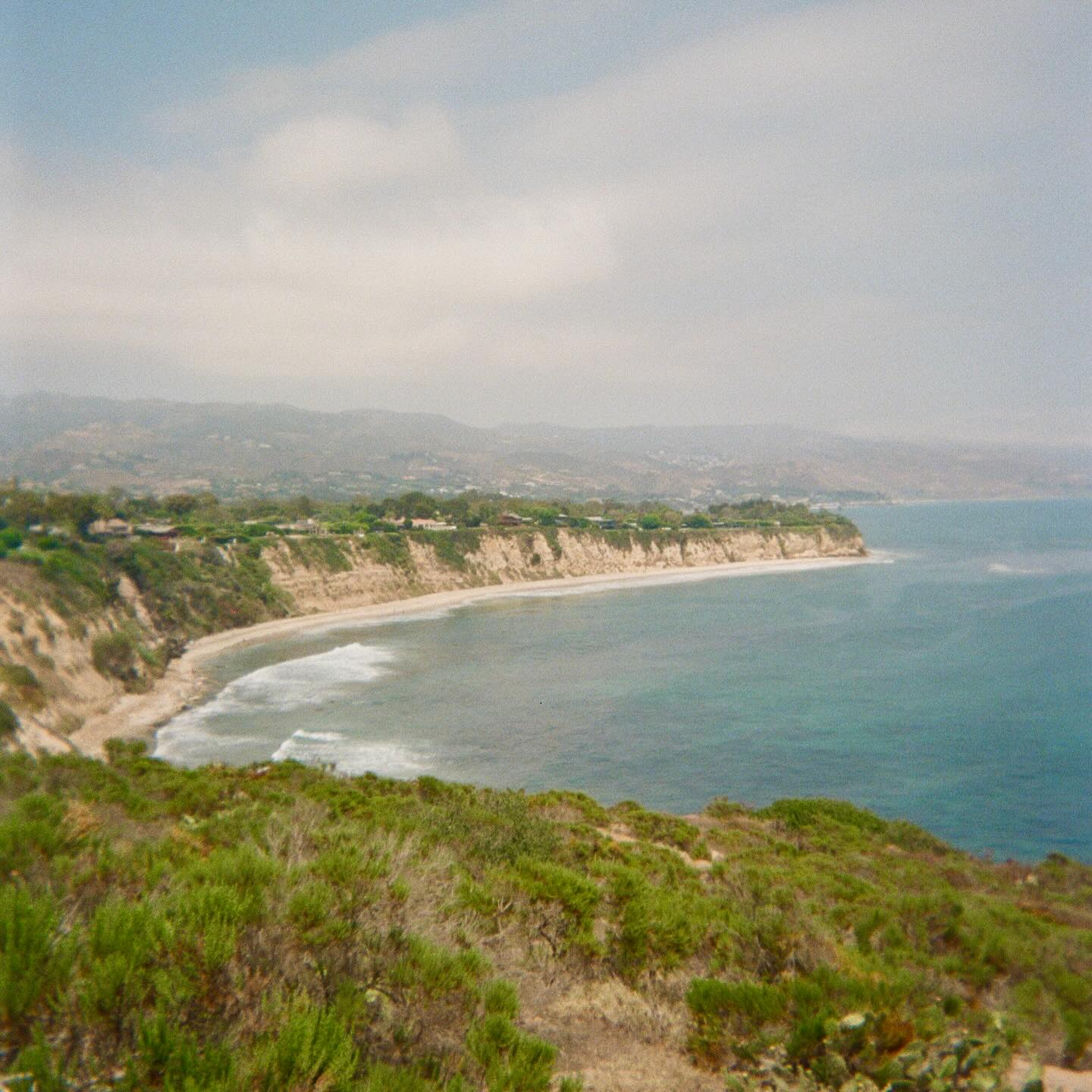 Something truly magical about film scans is having absolutely no idea what you took pictures of, and getting to jump back into those moments.
This roll took me back to the California coast, as well as some shots from the fair, and making sourdough 🥰
Can’t recommend @allthingsfilm.ca enough