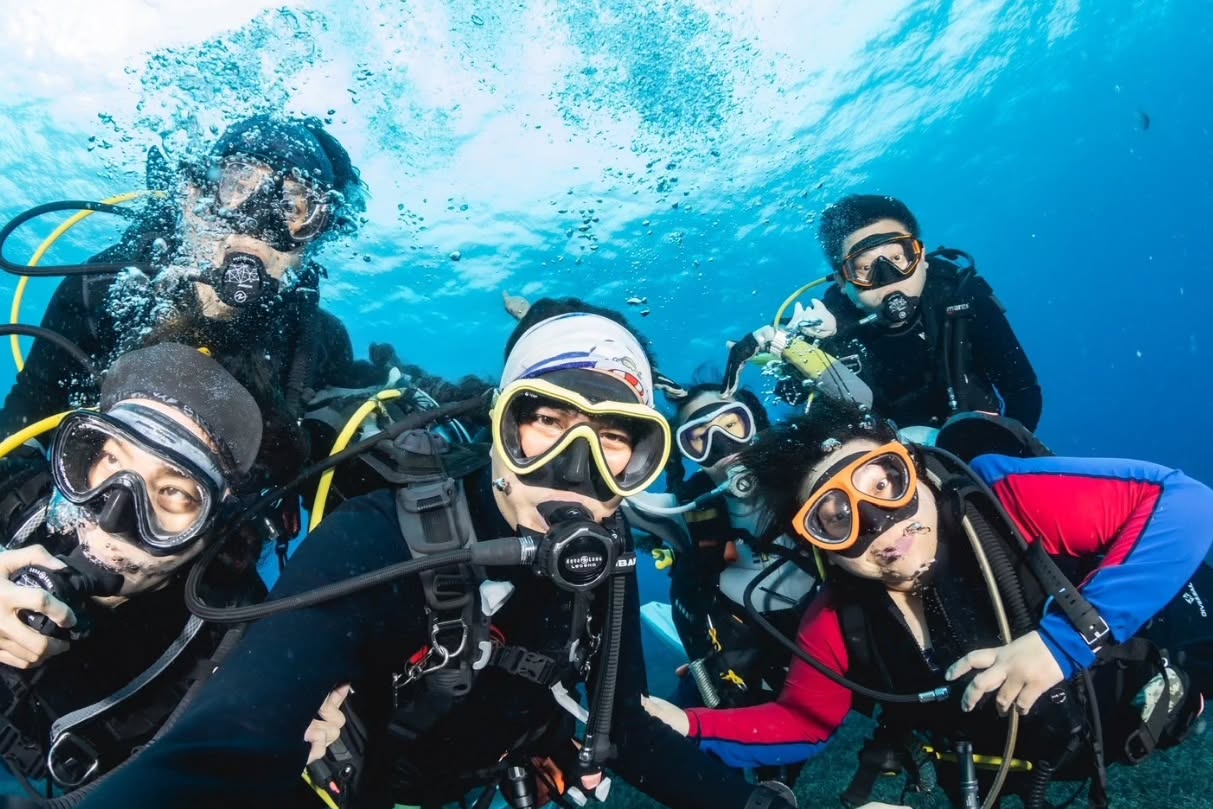 นานๆดำน้ำทีนึง ตื่นเต้นเหมือนเดิม มีแขกมาเยี่ยม น้องหนีแม่มาเที่ยว
#yellowoctopusdive #padi