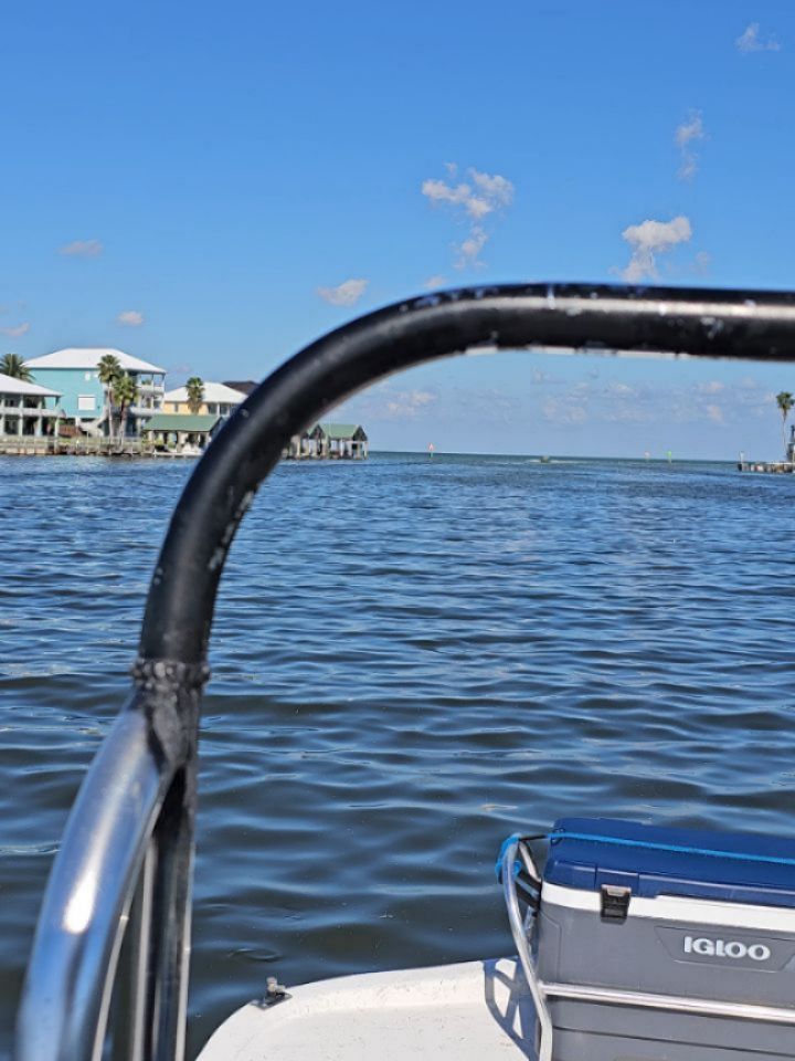 It's been over a month since I have last hit the water. Decided to see if there were any flatties laying up. Only saw 4 flatties and landed 3. Water is higher than normal and the water clartiy was rough. Only landed 1 trout and Pops was able to land up several black drum and a Red while we waited for the sun to set 🤙🏽#fishon #shallowstalkerboats #portmansfield #triplejchartersllc #fishbitemike
