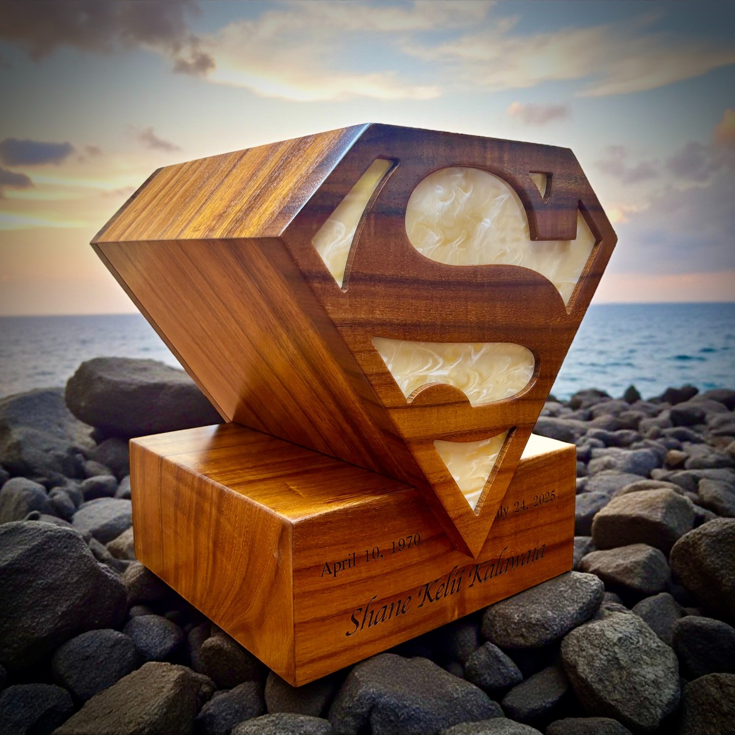 Some pieces mean more than words can say.
This koa wood urn was made for my best friend of 39 years — Shane Kalawaia. A brother in every way that counts. He was the best.
Handcrafted with love, care, and the spirit of aloha.
Building relationships from our hands to yours.
#WoodworkDesignsHawaii #KoaWood #MadeWithAloha #InLovingMemory #ForeverFriend #ShaneKalawaia #HawaiiCraftsman #Kaneohe #CustomUrn #HandcraftedTribute #FromOurHandsToYours