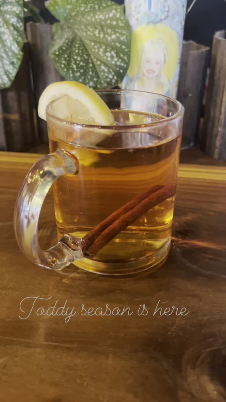 #bourbonweather #hottoddy #redapecinnamon #dollypartonfans