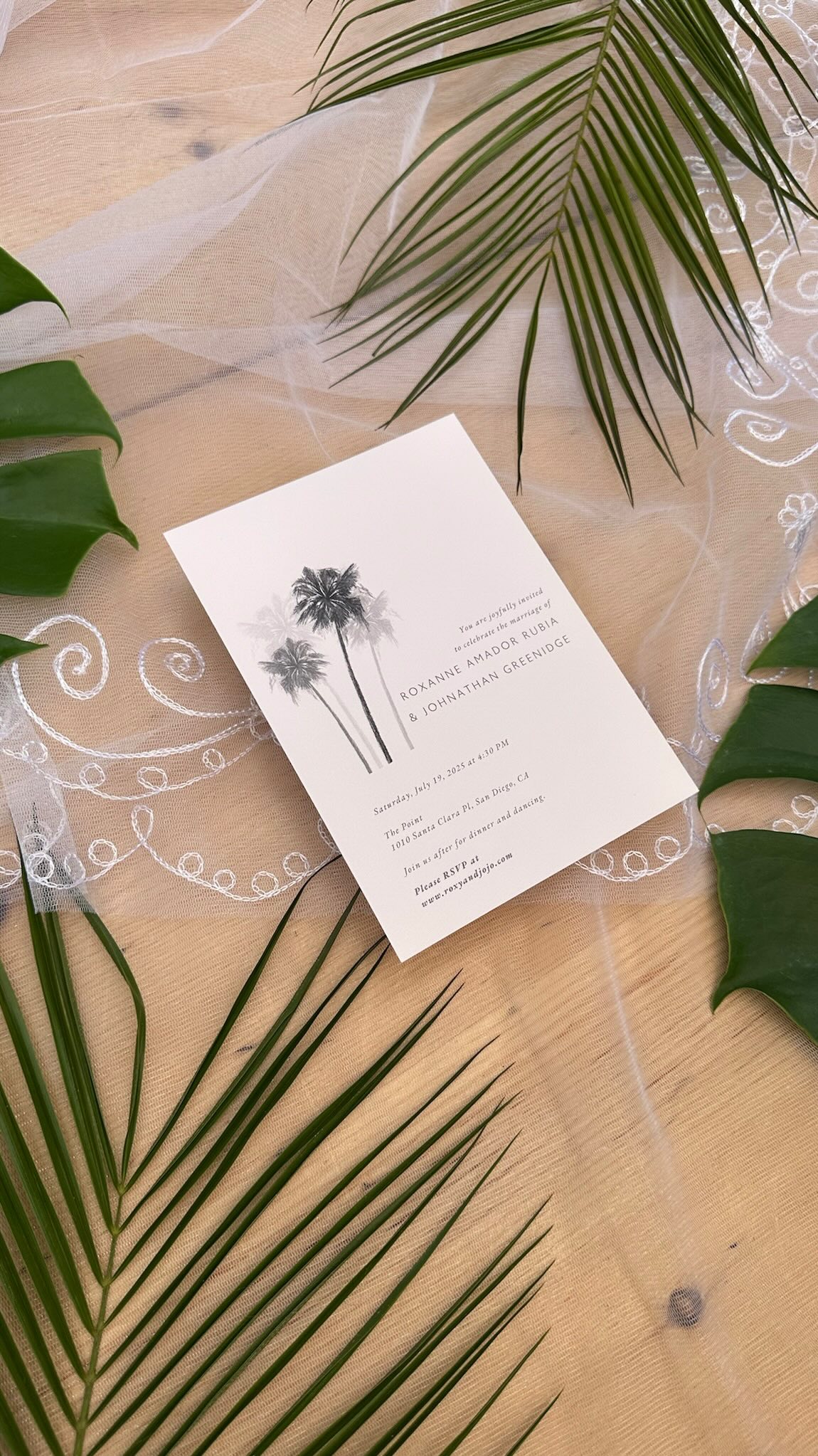 When I tell you that I’m one of the biggest hype women for your wedding day, I ain’t lyin!
Having vendors who truly see your vision makes your wedding-day hype crew that much stronger. 💪
Imagine: you and your besties are celebrating in the bridal suite while your vendors are just as excited, working behind the scenes to bring your wedding day to life! 📸
Venue: @get_to_thepoint
Planner: @kristinesmithdesigns
Photography + Videography:
@melissafechapmanphotography + Jenn @jyumduh #melissafechapmanphotography
Second Photographer: @allgoodthingsstudios_
Caterer: @dishedoutbygg
Bar: @thetravelingtavernsd
DJ: @vibegroupcreations
Floral: @tessfreshflowers
Hair & Makeup: @mayari.hair
Dessert: @sarahsdessertbar
Cake: @konakakes
Custom Dress: @launionfilipiniana
Jewelry (Necklace & Brass Bracelet): @cambio_co
Jewelry (Earrings, bracelet): @its_soniice Filipino ritual veil, cord, and arras: @sinta_co
Wedding vendors | San Diego wedding vendors | Wedding Planner | San Diego | Destination Wedding | Bridal Party
#KristineSmithDesigns