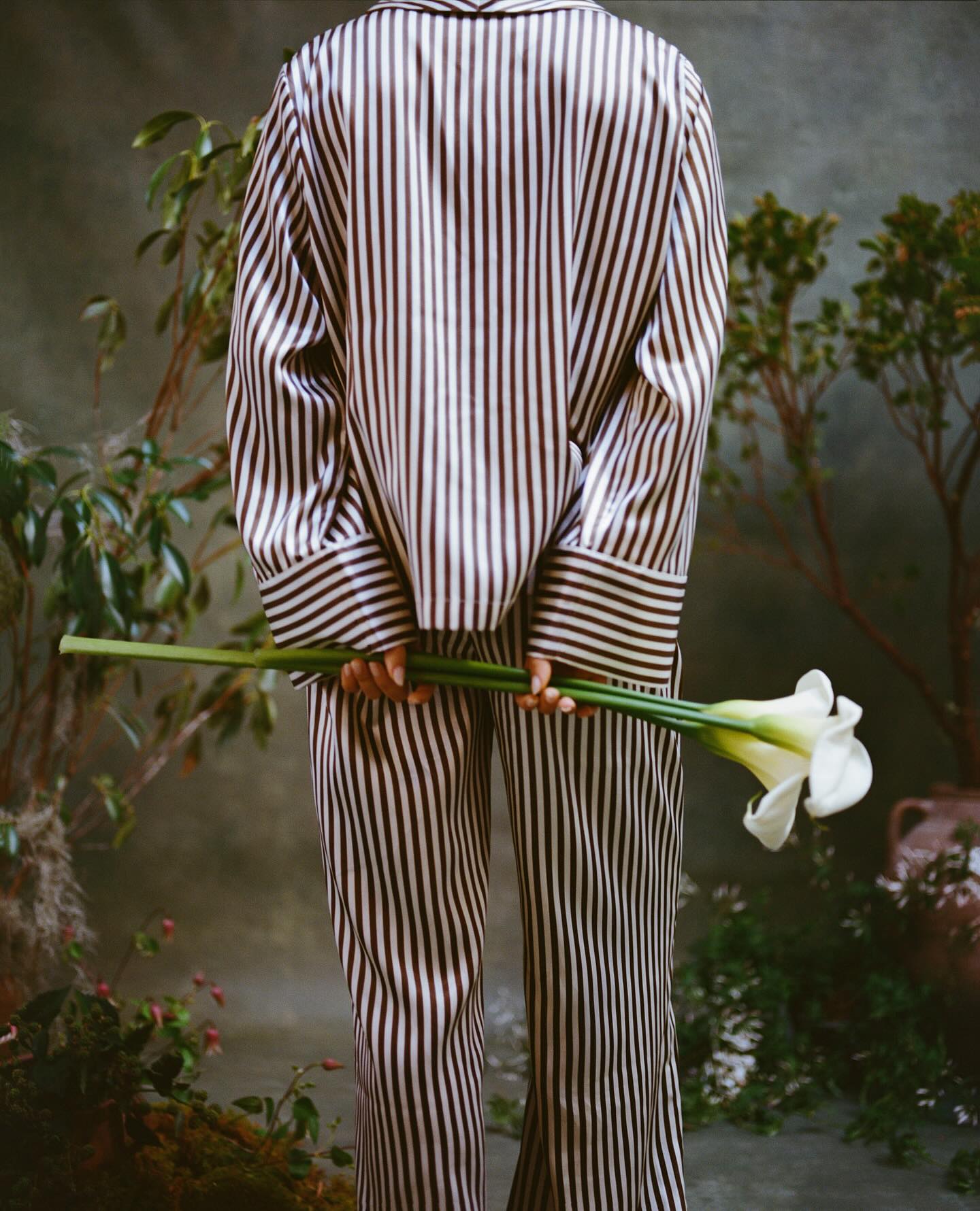 For @laugerienyc 🤍
Photographer: @adele.mklv
Creative Direction, Production, Casting: @ineocreativestudio
Stylist: @trecholopis
Florist: @saintagnes.studio
HMUA: @emmaelizabeth_mua
Talent: @asaliayusupova and @por.flavor
Brand: @laugerienyc
Location: @rootstudios