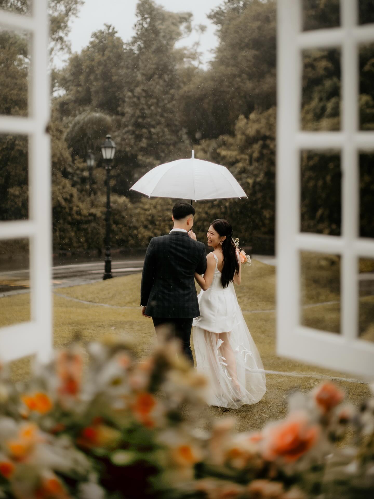 A dreamy (and wet) afternoon 💘🌸 because of the rain, this shoot wasn’t exactlyyyy what we envisioned since we wanted sun rays, golden light, and a garden tea party. But everyone was still super ON, pulled through, and we worked with what we had 🥹 we’ll def try again to catch a glorious sunset, but for now - maybe rainy days aren’t so bad when you have a great team and loveeeee
Shot by @rebecca_bridelope