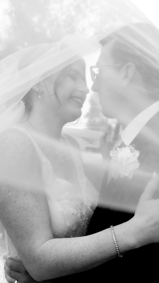 ✨ Timeless in Black & White ✨
There’s something truly magical about black and white wedding photos. They strip away the distractions and let emotion take center stage. Every laugh, every tear, every quiet glance feels even more powerful without the color.
I love using black and white edits to highlight raw connection and storytelling. The kind that feels classic now and forever.
.
.
.
.
#weddingphotography #mnweddingphotographer #mnwedding #wedding #minnesotawedding #minnesotaweddingphotographer #weddingphotographer #wedinspiration #minnesotaphotographer #weddinglife #blackandwhiteweddingphotography #blackandwhite #blackandwhitephotography #wisconsinphotographer #wisconsinwedding #wisconsinweddingphotographer