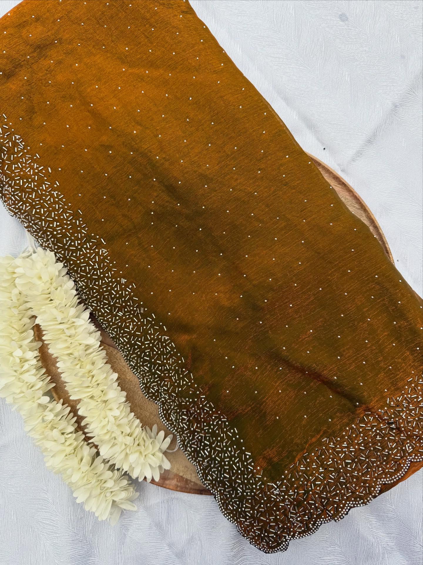 ANJITHA Saree✨
Order —> desipalace.fr
#saree#sari#diwalipromo#chiffonsaree#tenueindienne