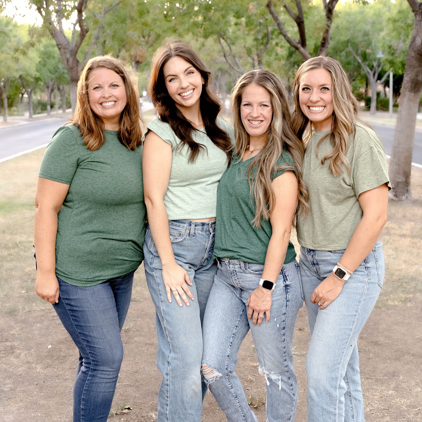 The Roots of Wild Wonders 🌳
These smiling faces are the hearts and hands that help Wild Wonders flourish! From nurturing curiosity to inspiring a love for nature, our teachers pour so much care and creativity into every class — helping every little explorer blossom 🌱
📷 @brooklynbridgephotos