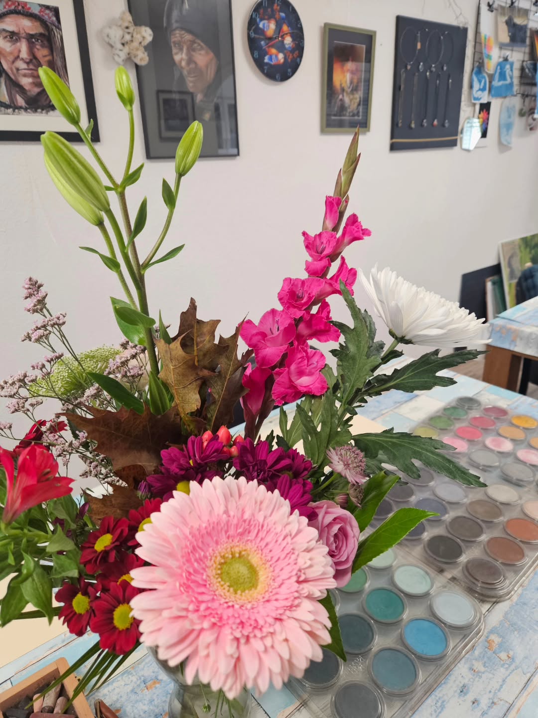 En daar gaan we weer... Bloemen tekenen!
#flowers #pastel #softpastel #workshop #luvmyjob❤️