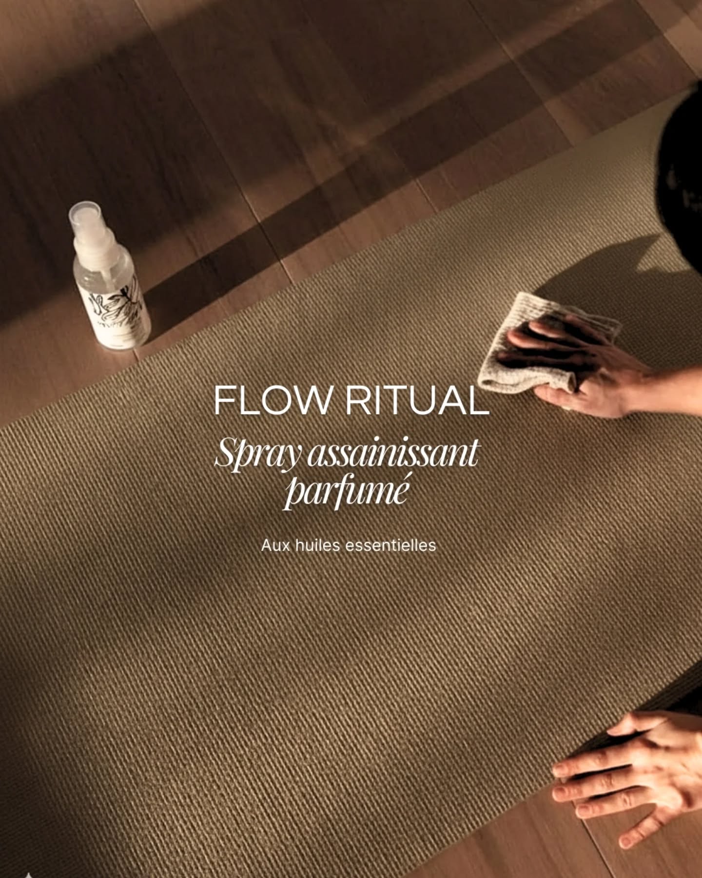 Flow Ritual
Un geste purifiant pour recentrer l’énergie et rafraîchir l’espace.
Citron et verveine, un souffle d’énergie claire avant ou après la pratique.