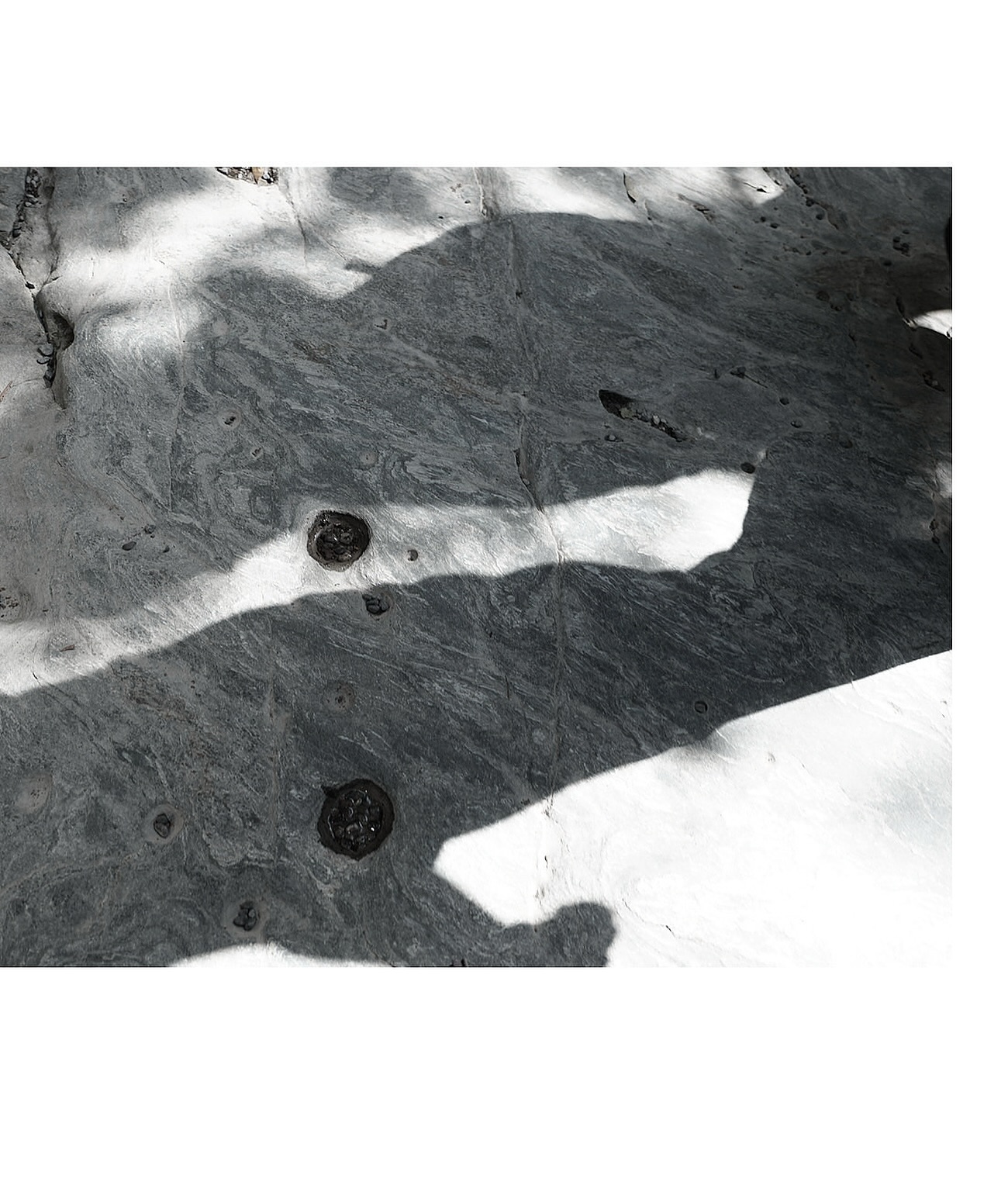 •
•
•
•
•
#contemporaryart #visualartist #photobasedart #paintingart #landscapeart #artandmemory #identityart #japaneseart #tokyoartscene #mixedmediaart #printmaking #artcollector #artcurator