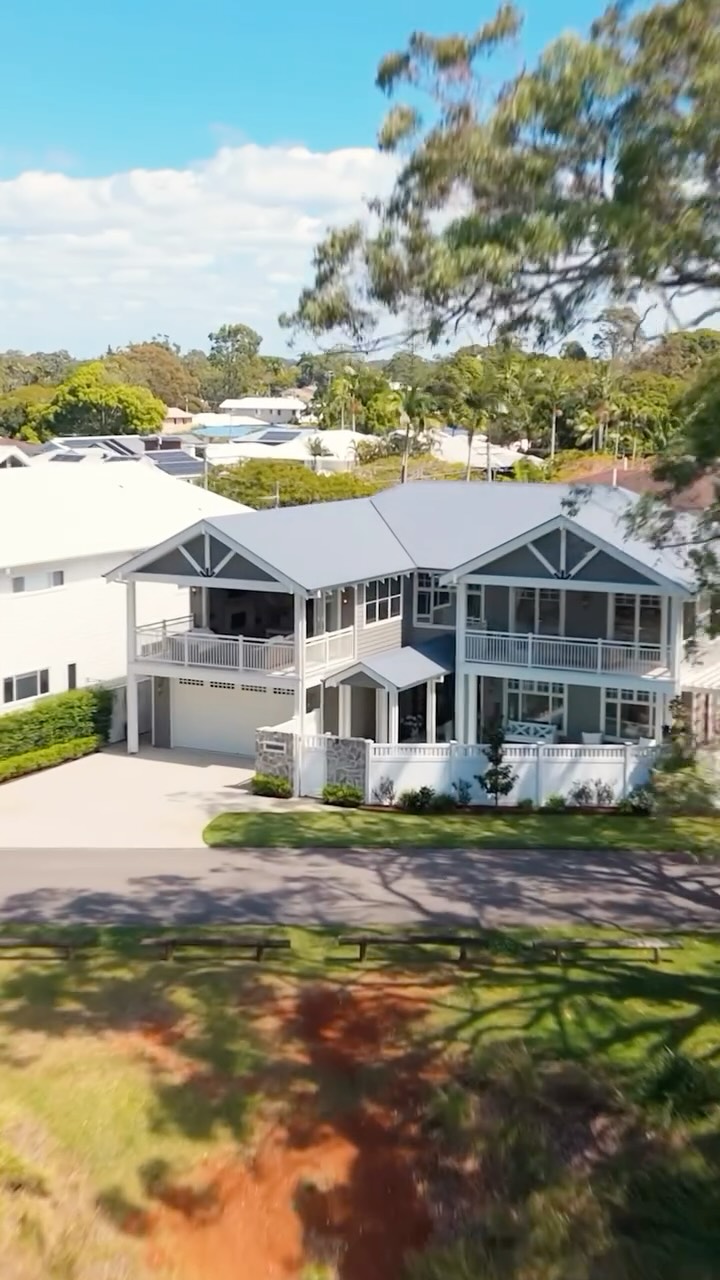 Just listed π
4 Phelan Street, Cleveland
Architectural Elegance with Coastal Grandeur in highly sought after Oyster Point β¨
Get in contact for more information, 0435 950 680
#havenrealestate #findyourhaven #hannahdodds #primelocation #sale
