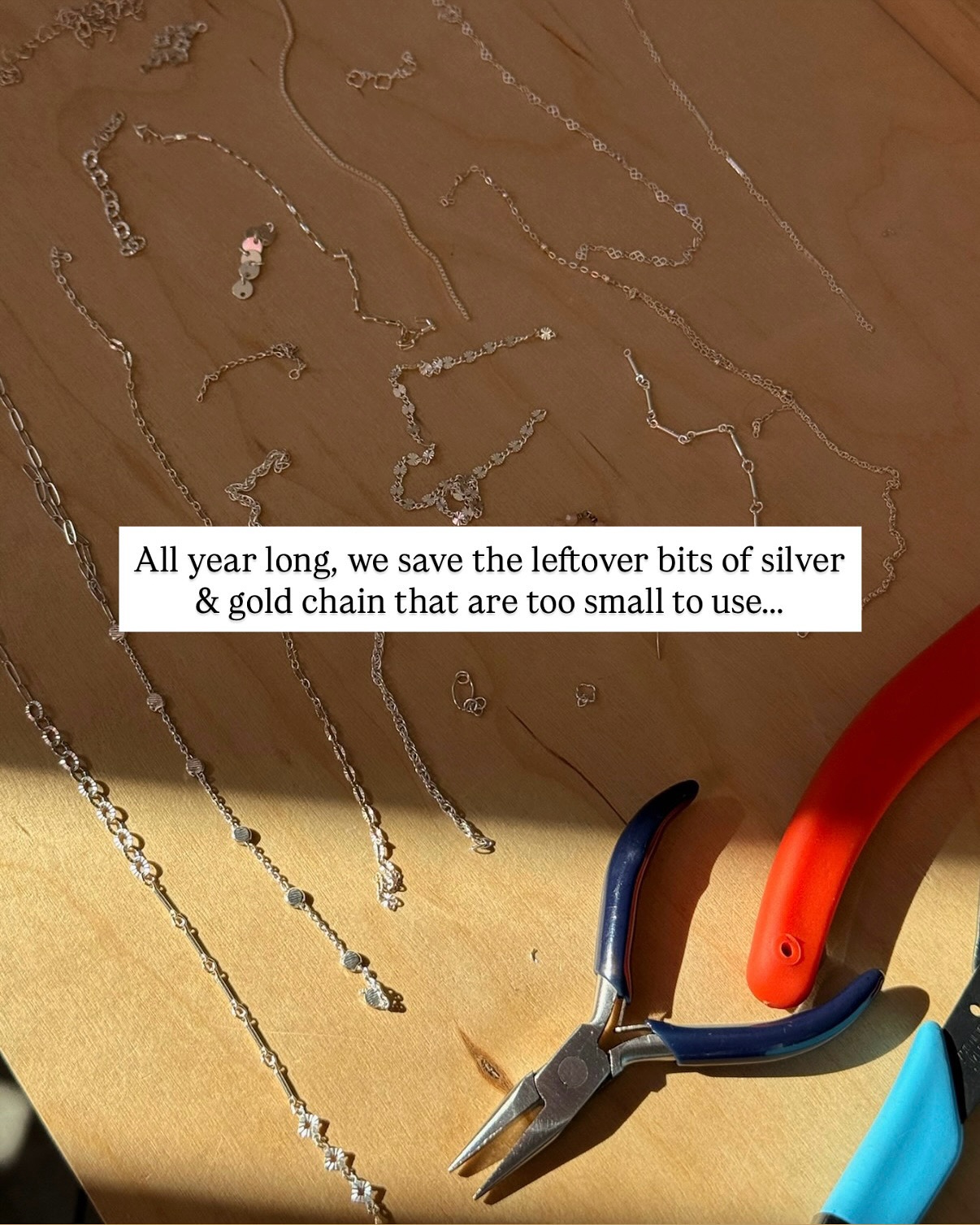 Introducing Frankenchain 🧟♂️ A weird, wonderful mix of chain that’s only available once a year! Make your permanent jewlery appointment to get your Frankenchain before we run out! ⏳
#permanentjewelry #permanentbracelet #delicatejewelry