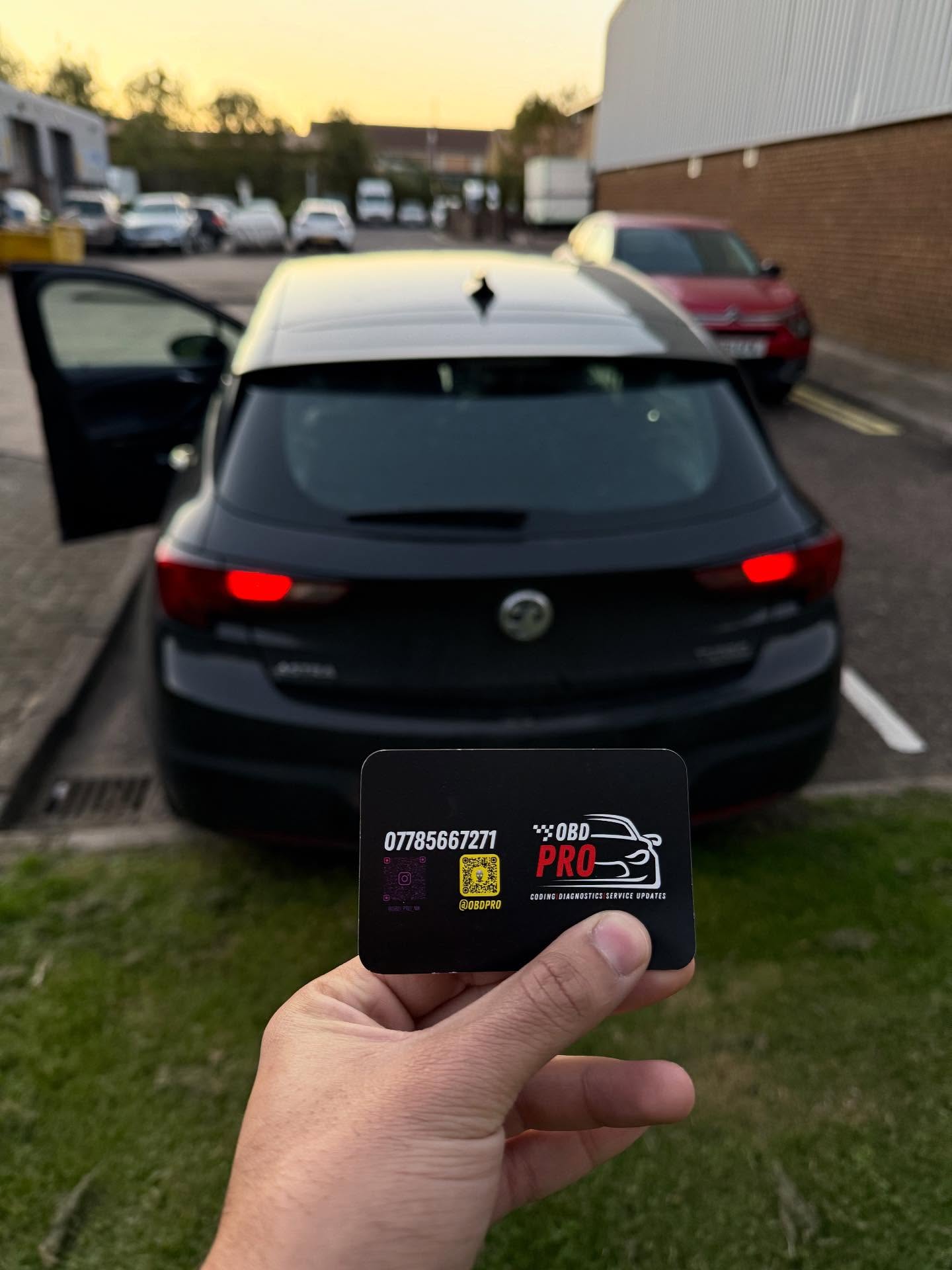 VAUXHALL ASTRA💨🚗 FITTED WITH OUR PLUG & PLAY MEDIA BOXES ✅ YOUTUBE 🎥 NETFLIX, SKY ⚽️ & MUCH MORE… 🔌 (YOUR CAR NEEDS TO ALREADY HAVE FACTORY CARPLAY)
Watch LIVE TELEVISION, football, boxing, cartoons and music videos whilst the car is in motion! (For passengers only)
This was filmed in an area with bad network and you can see it still is performing very well!
If you don’t have CarPlay, we can still code in video in motion with a USB!
Or we can activate/retrofit CarPlay/Android Auto for you!
Message us for any enquiries! 📥
#landrover #rangerover #mercedes #cclass #videoinmotion #coding #diagnostics #carhacking #services #mercedescoding #bmw #4series #convertible #f33 #Audi #a3 #8y #rsq8 #sq8 #quattro #Audiq8 #q8 #mediabox #lamborghini #urus #performante #seat #cupra #bmw #vauxhall #astra