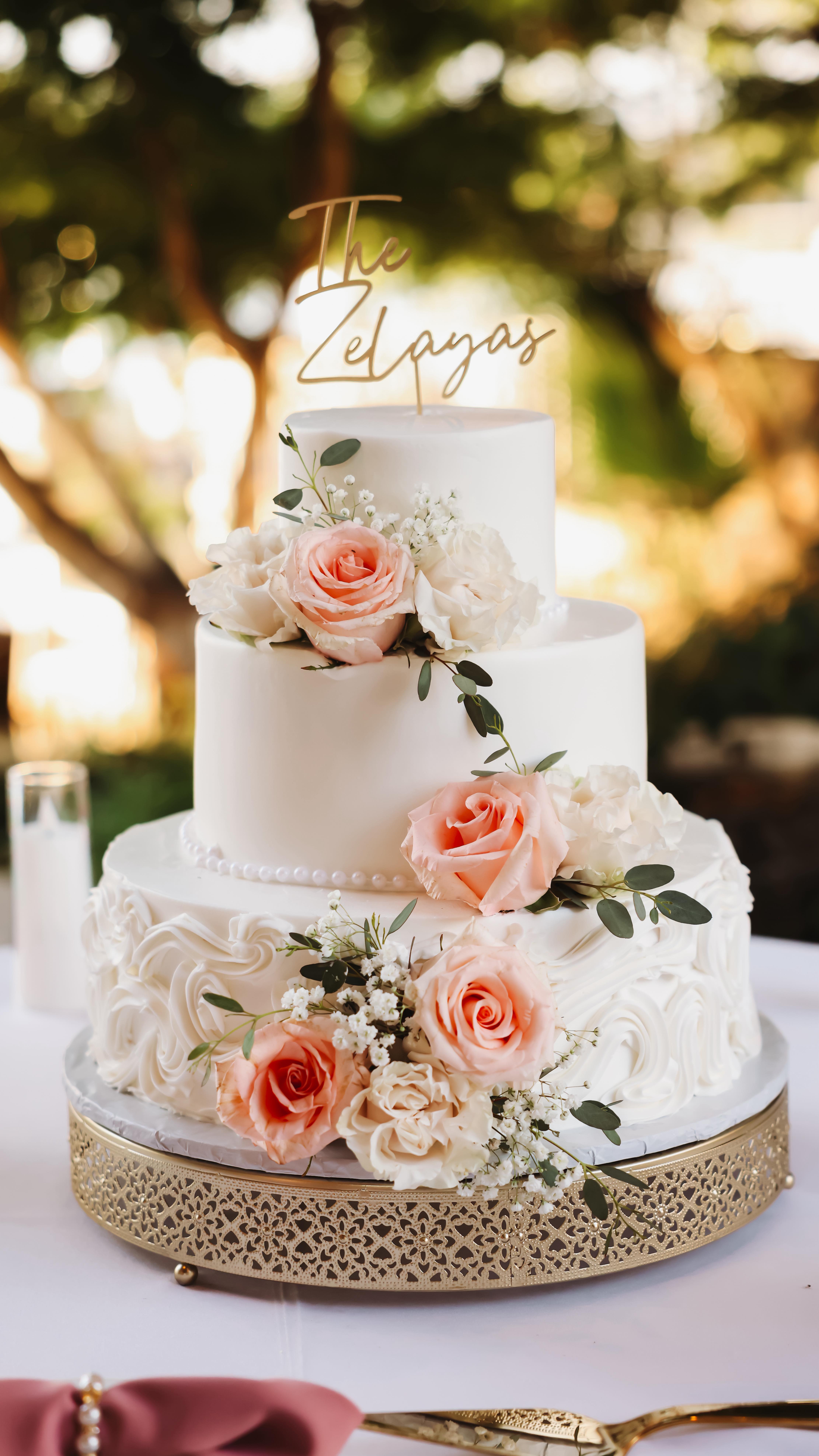 Rich because my office is full of sunlight and laughter ✨ Days like this remind me how lucky I am to capture love for a livin! 🥹🥺