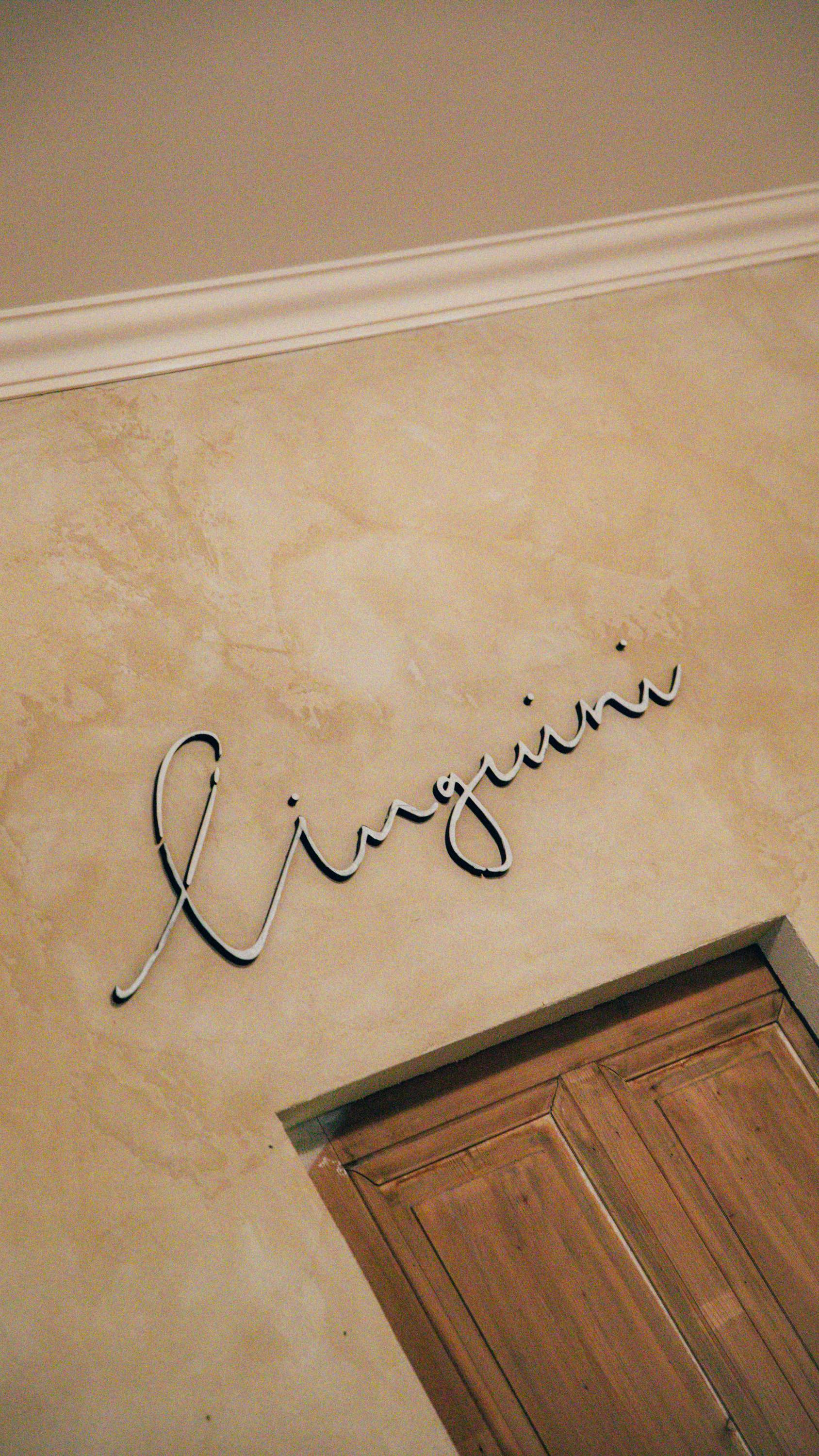 The aroma hits first. The tables vanish next.
Don’t miss out.
.
.
.
#linguinitrattoria #italianrestaurantamsterdam #foodieinamsterdam #amsterdamdining #italiandinneramsterdam #foodies